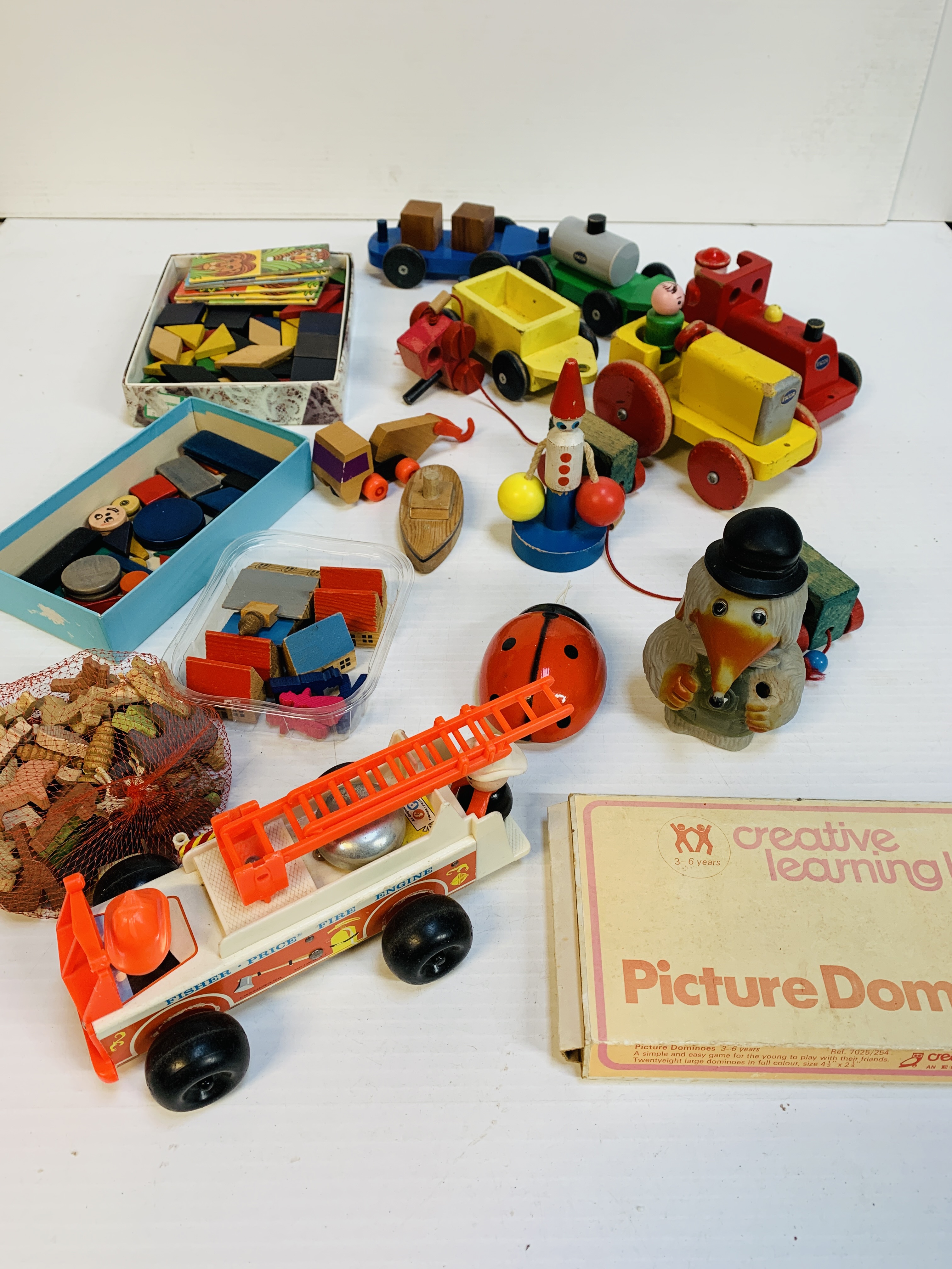 Ten children's jigsaws and a collection of wooden nursery toys - Image 2 of 3