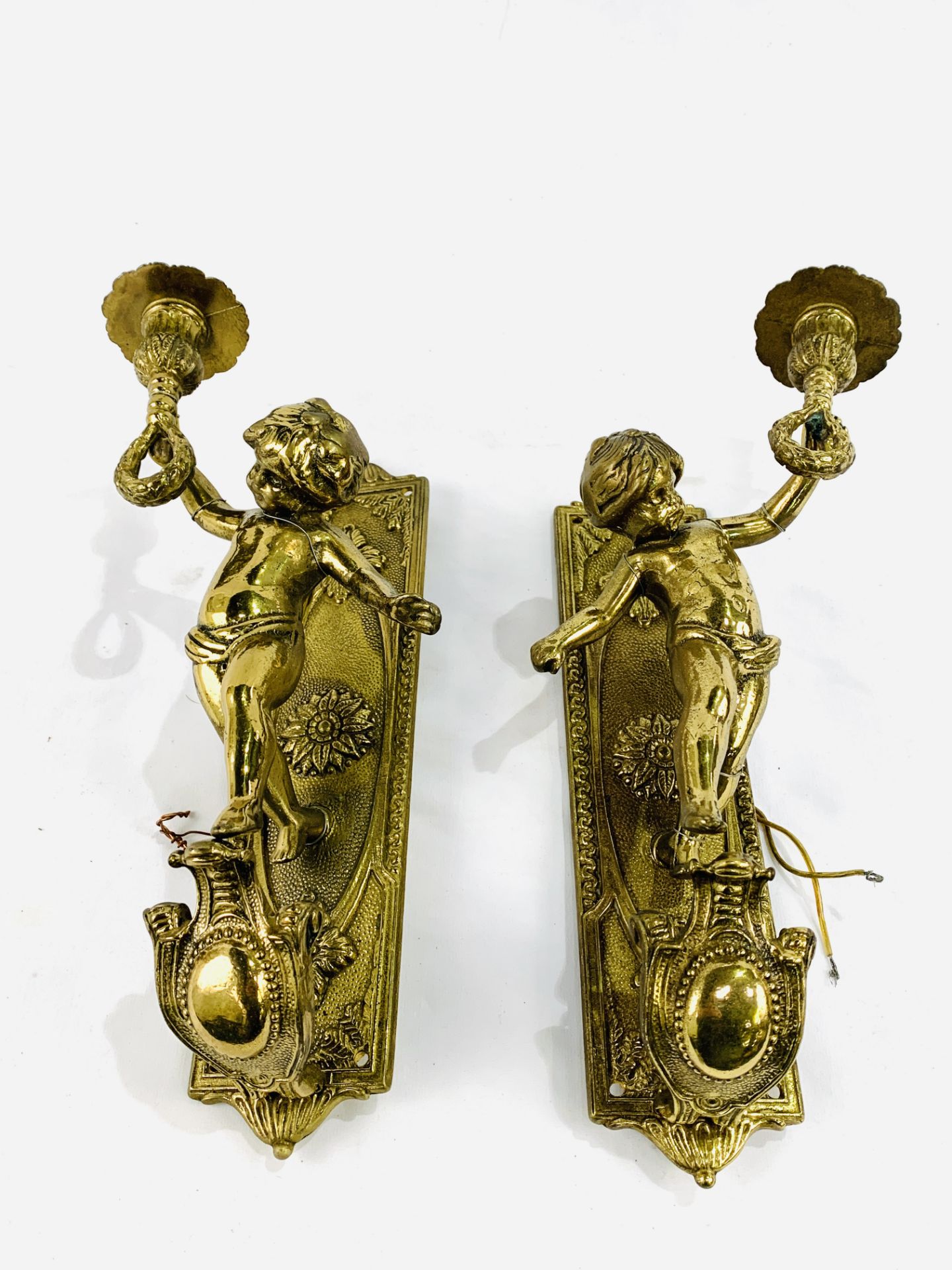 Pair of solid brass electric cherubic wall sconces complete with wooden mounts - Image 2 of 2