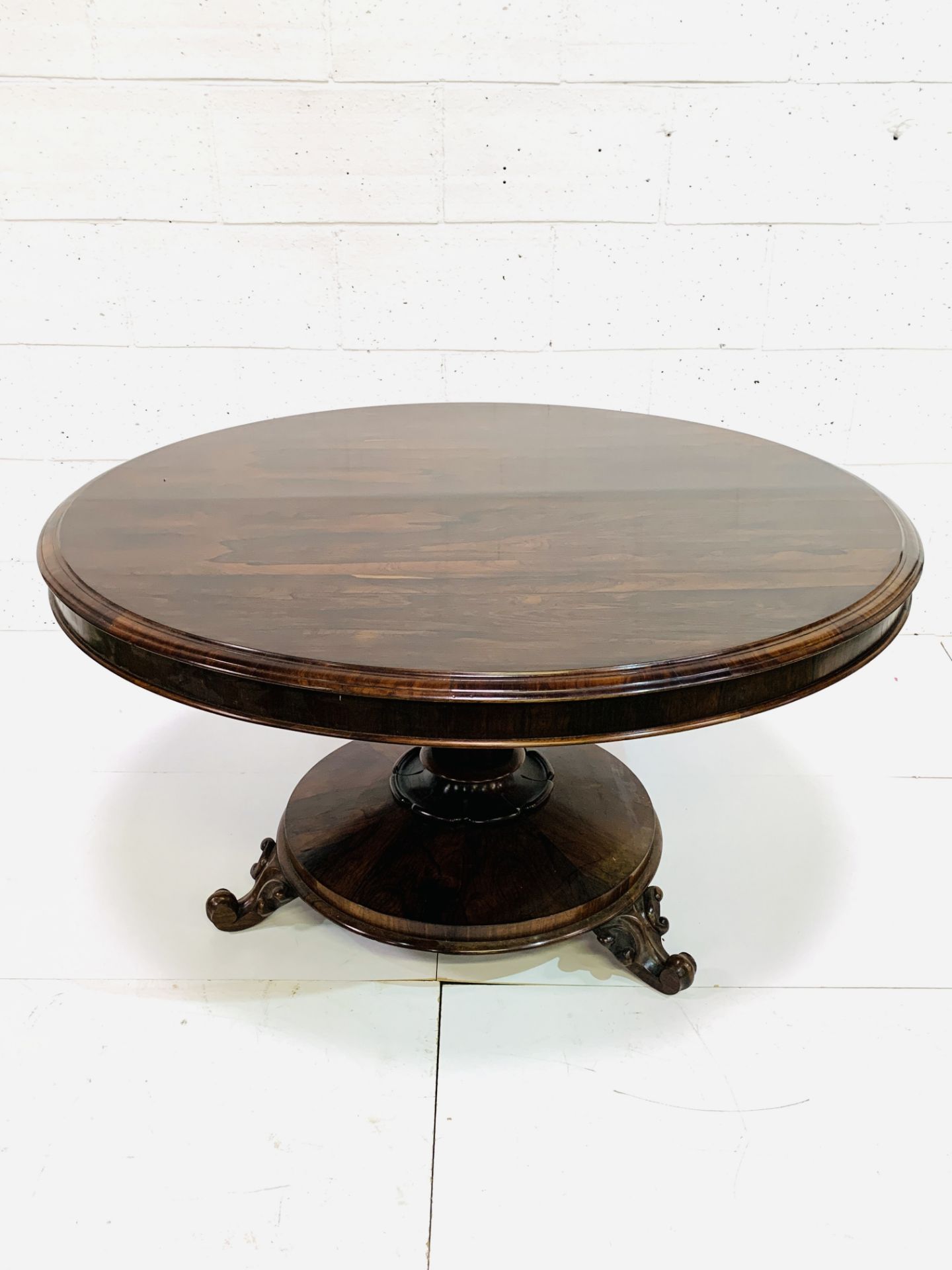 Victorian circular Rosewood tilt top table