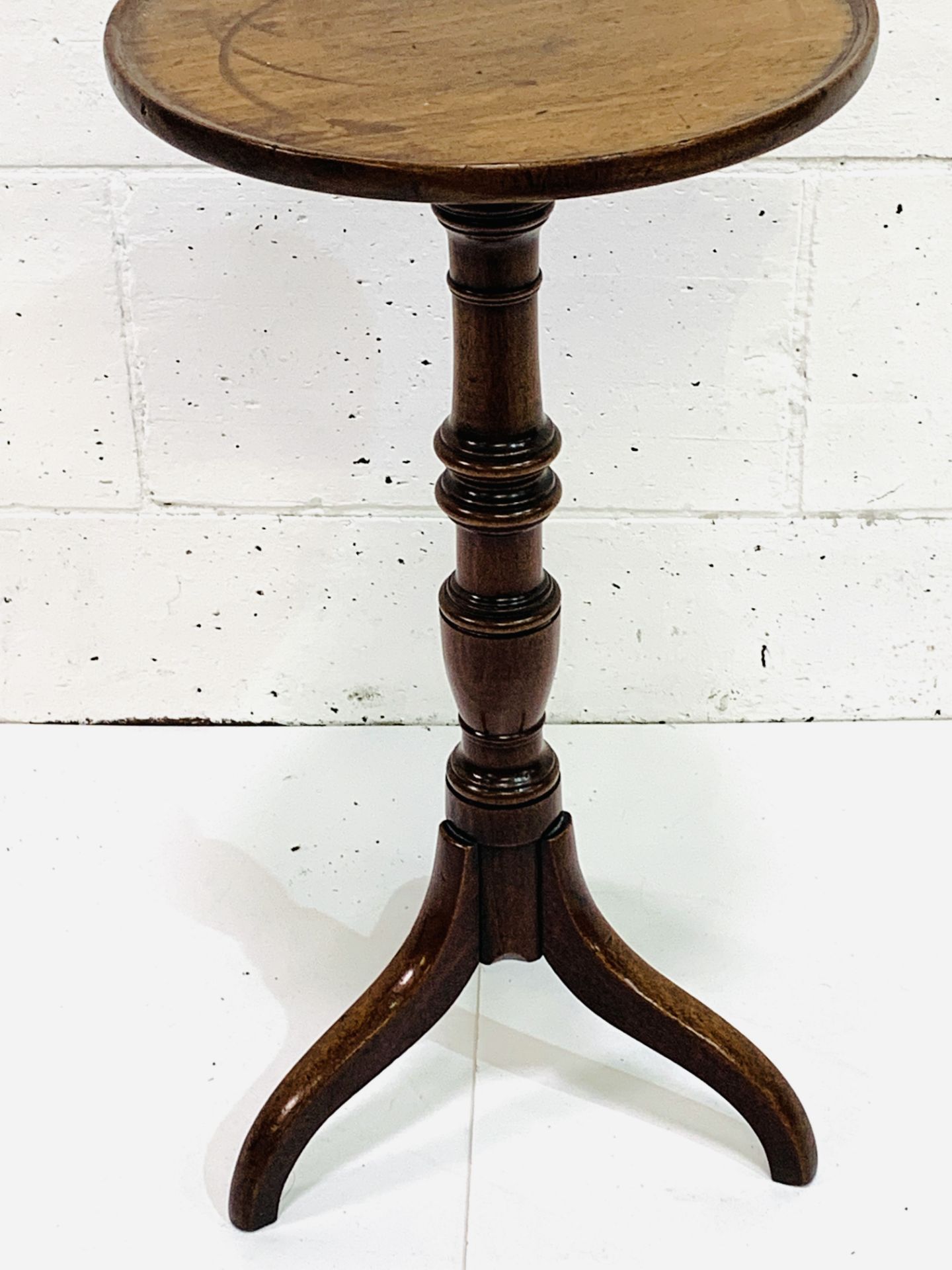 Georgian mahogany wine table and 2 others - Image 4 of 10