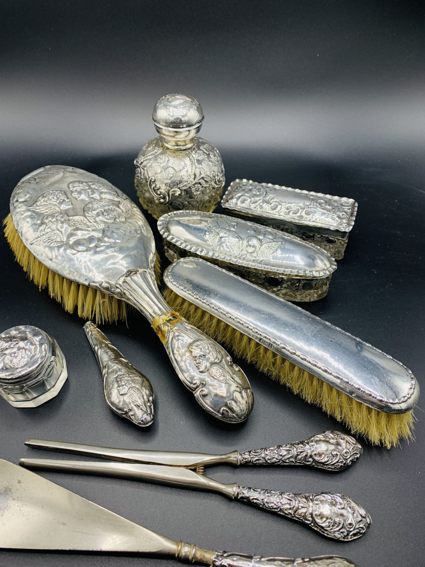 Silver mounted dressing table set and other silver mounted items - Image 2 of 4