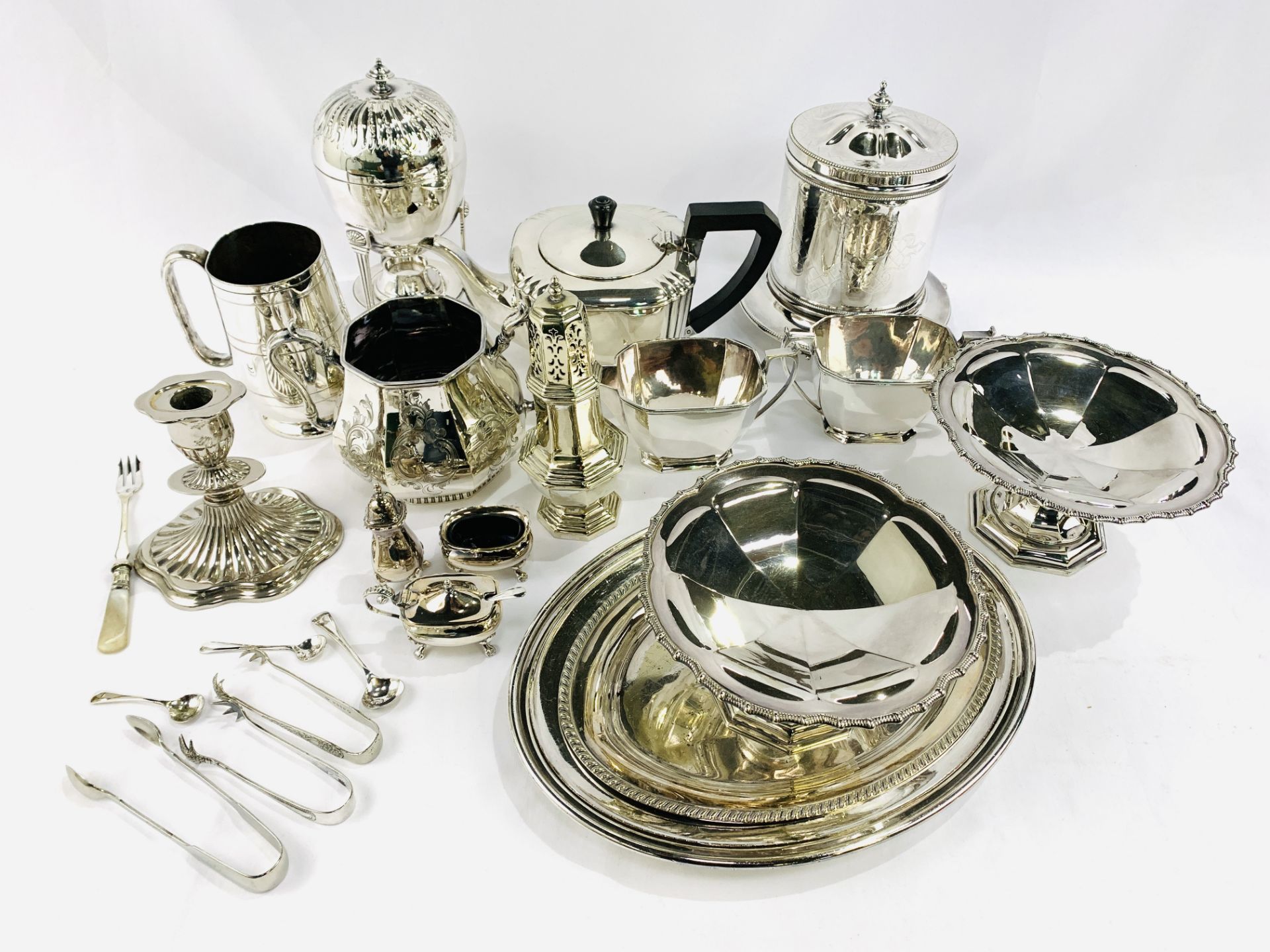 Large quantity of silver plate