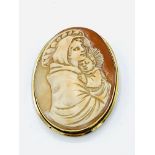 Large 18ct gold cameo mother & child brooch.