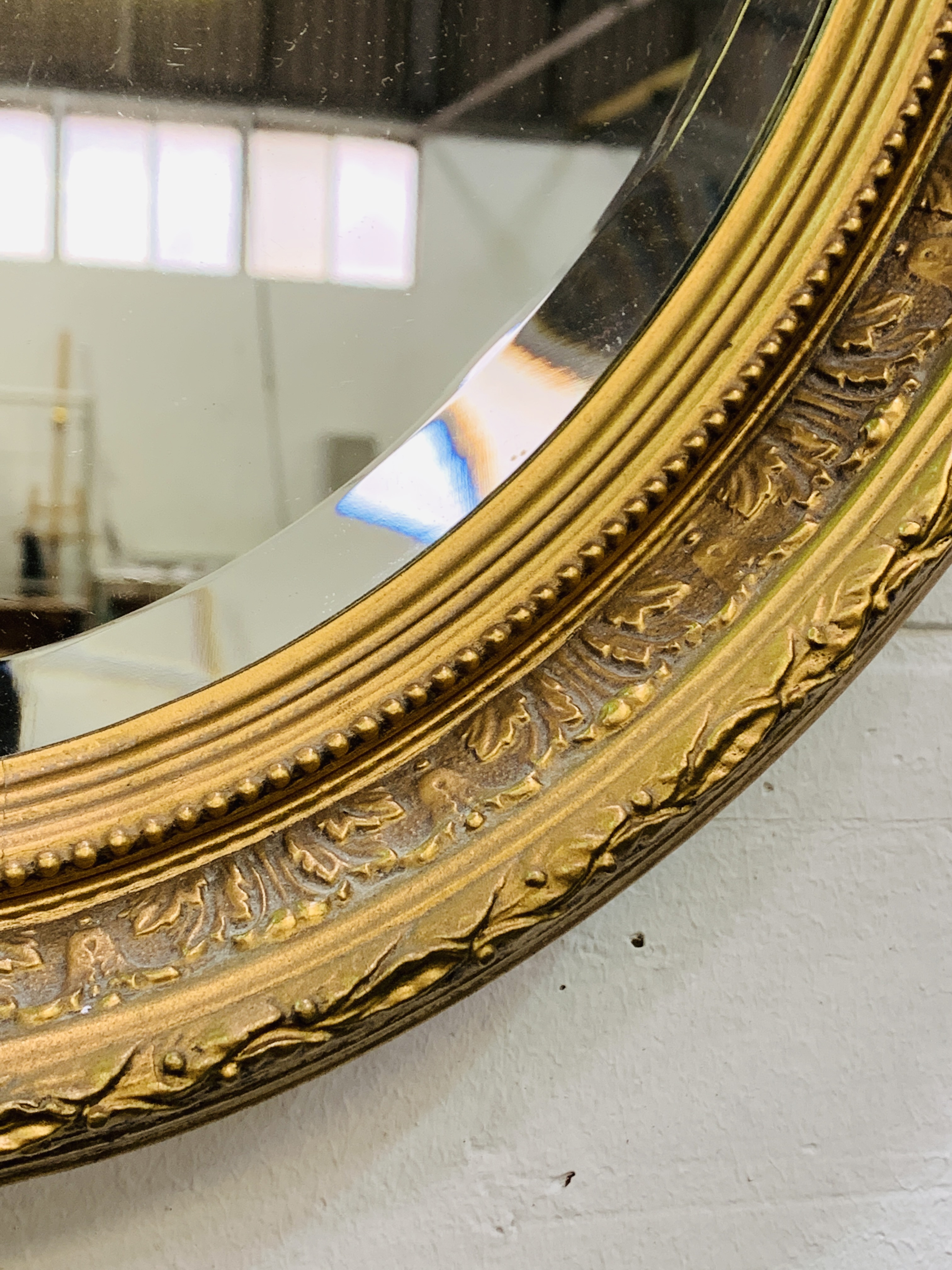 Oval gilt decorative edge wall mirror - Image 3 of 3