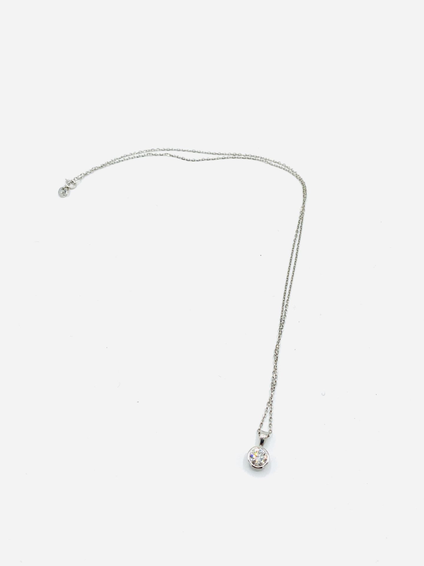 18ct white gold and solitaire diamond pendant on a 18ct white gold chain - Image 3 of 4