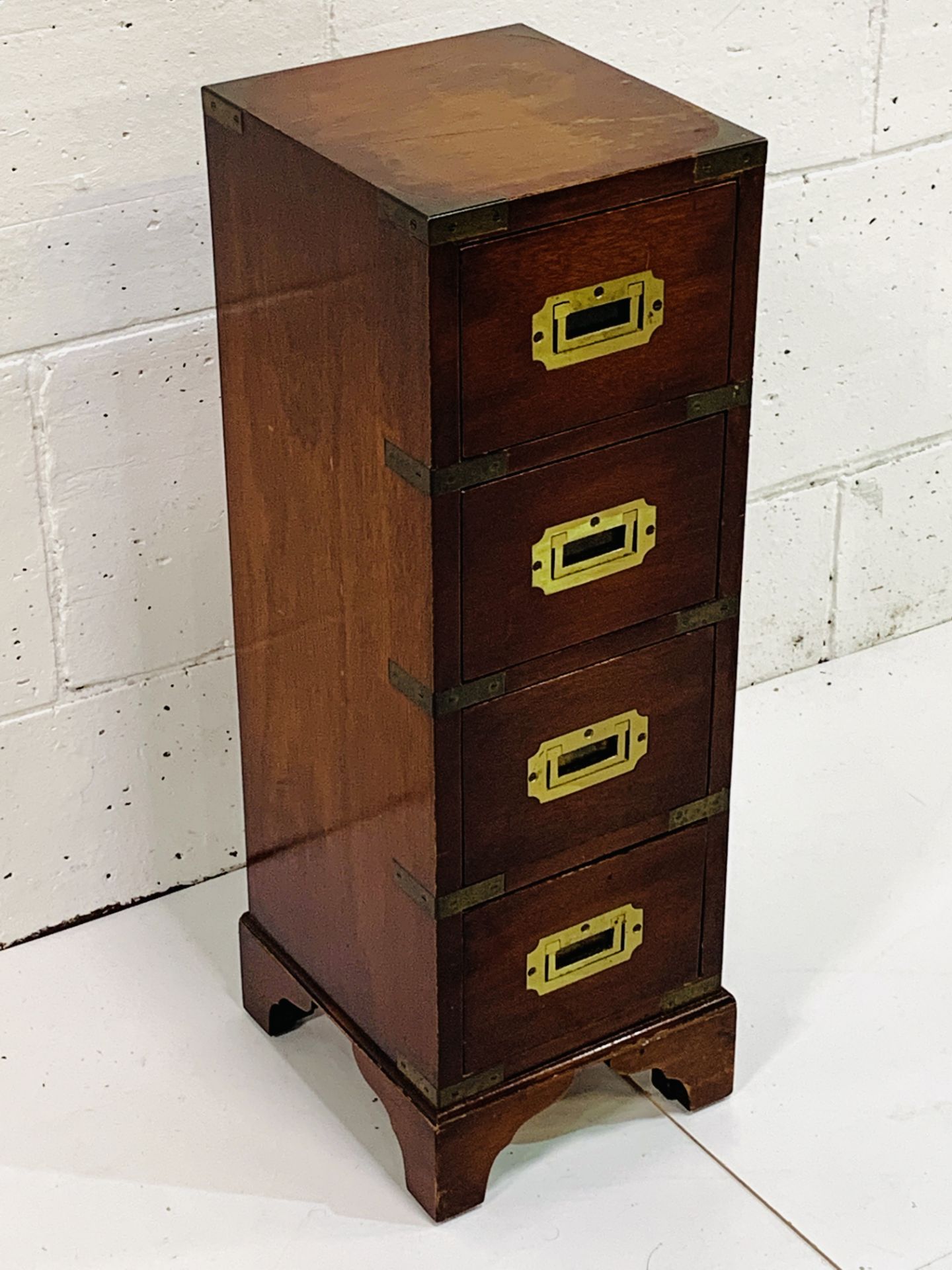 Brass bound mahogany small chest of four drawers - Image 3 of 3