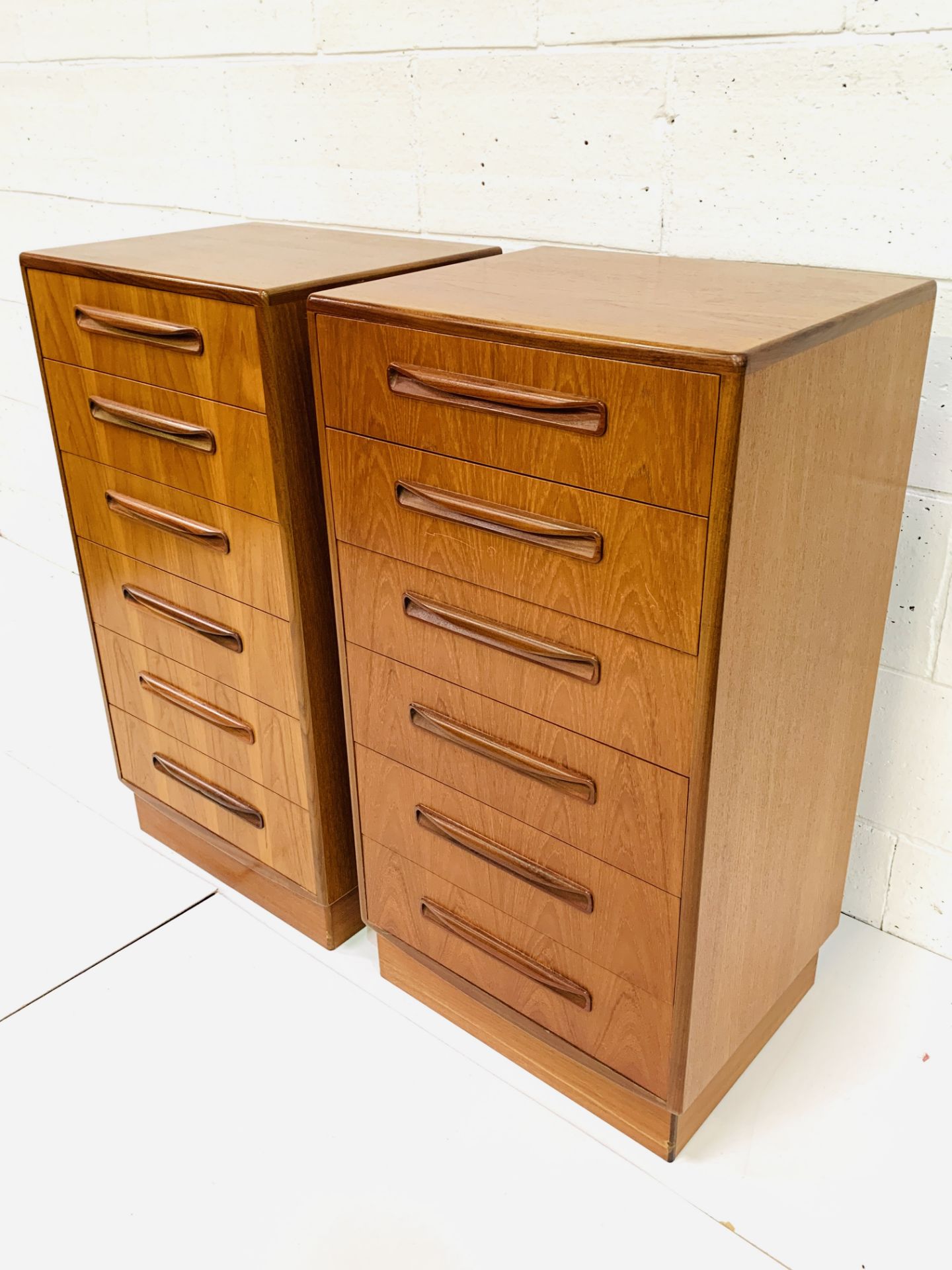Two G-plan chests of six drawers - Image 4 of 6