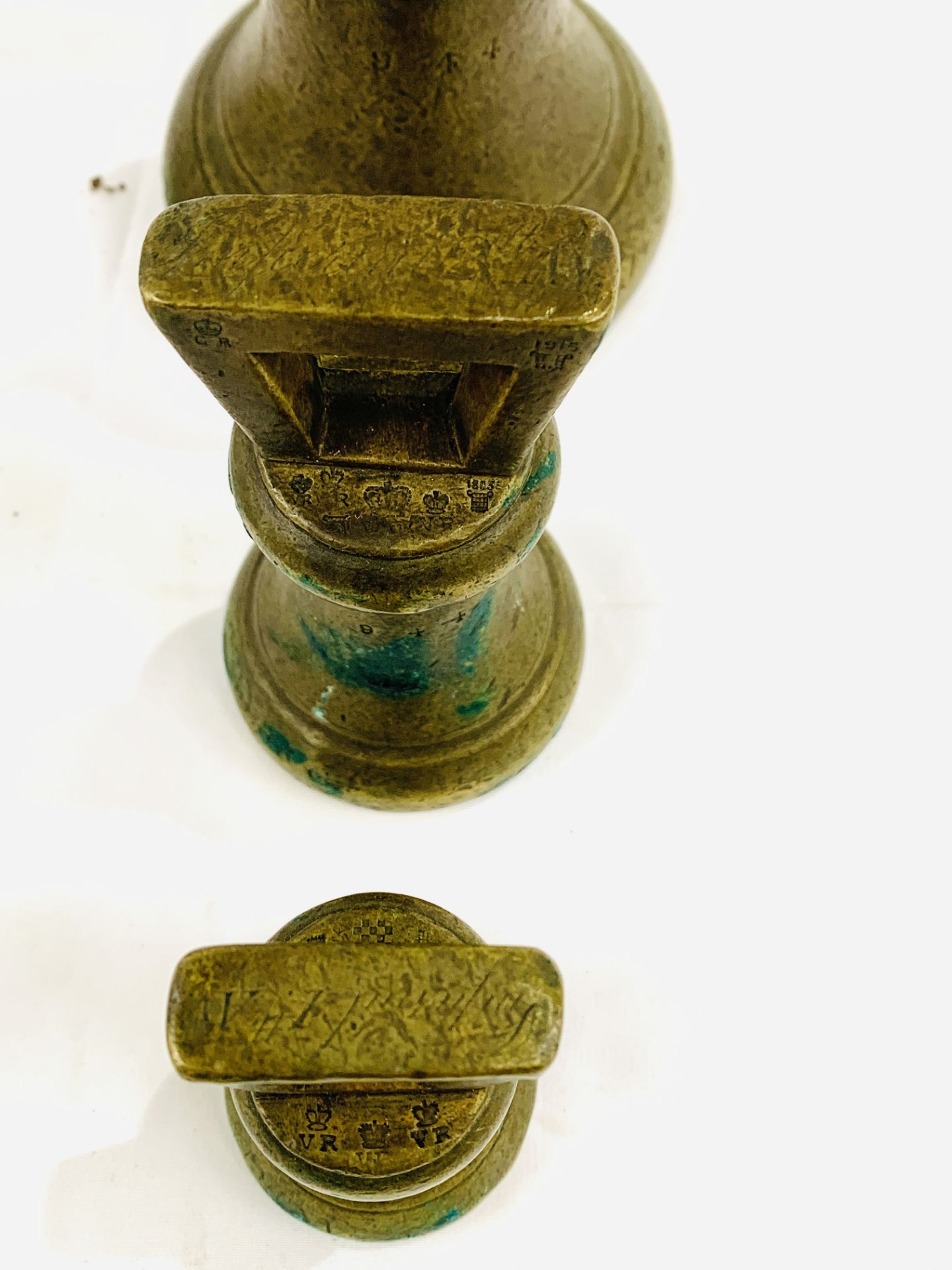 Two sets of brass Imperial standard bell weights - Image 8 of 8