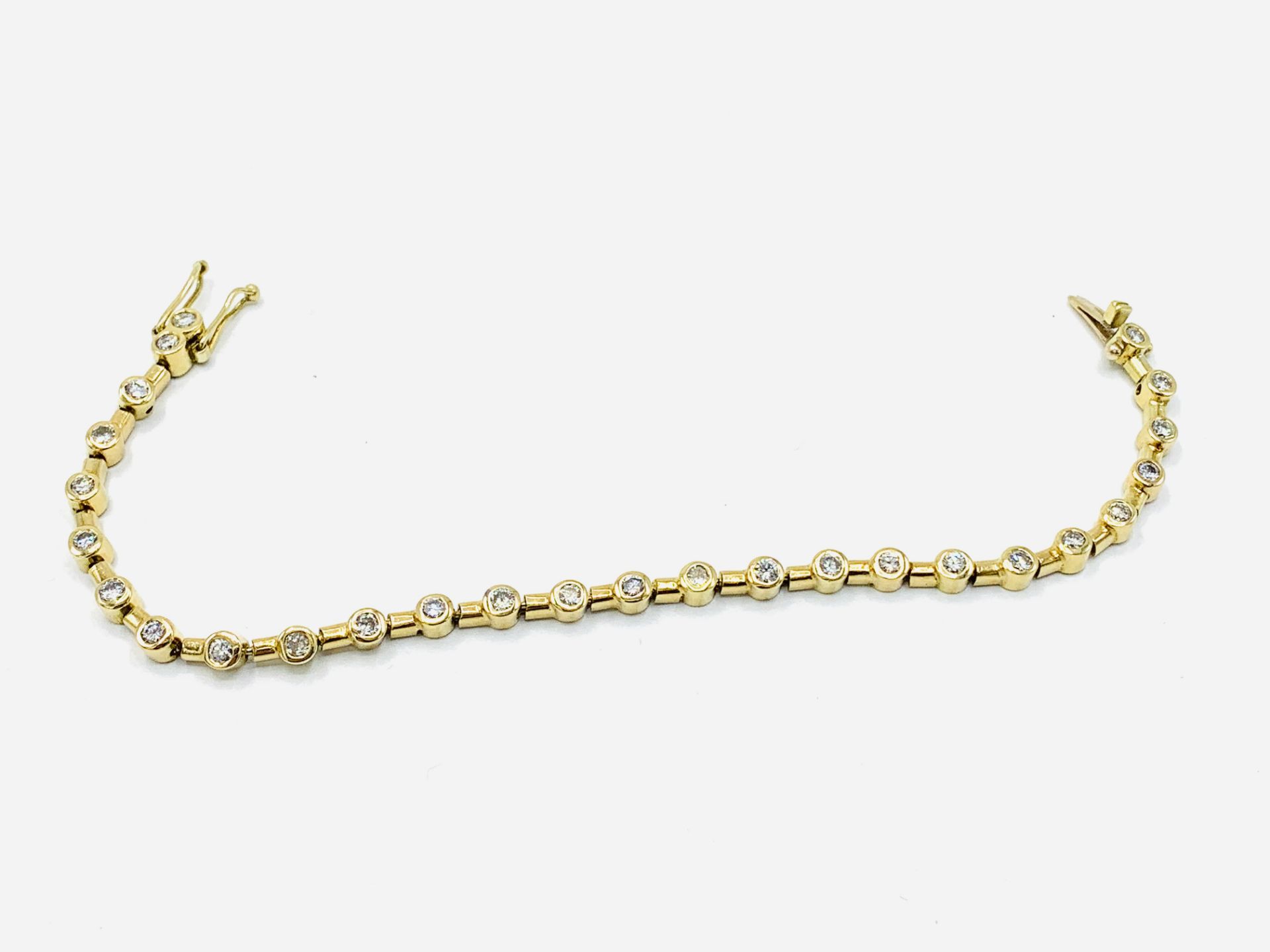 18ct gold and diamond bracelet