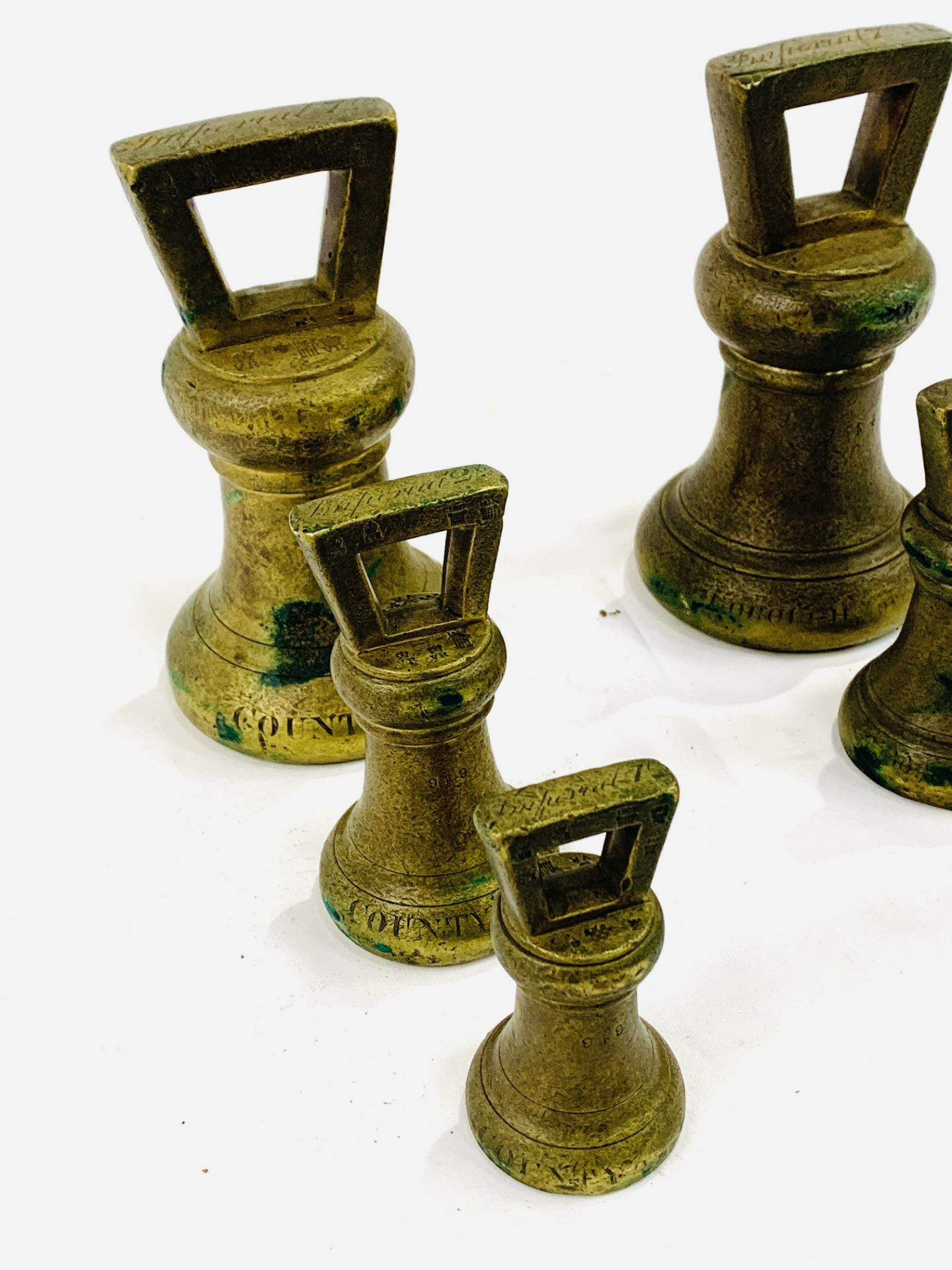 Two sets of brass Imperial standard bell weights - Image 3 of 8