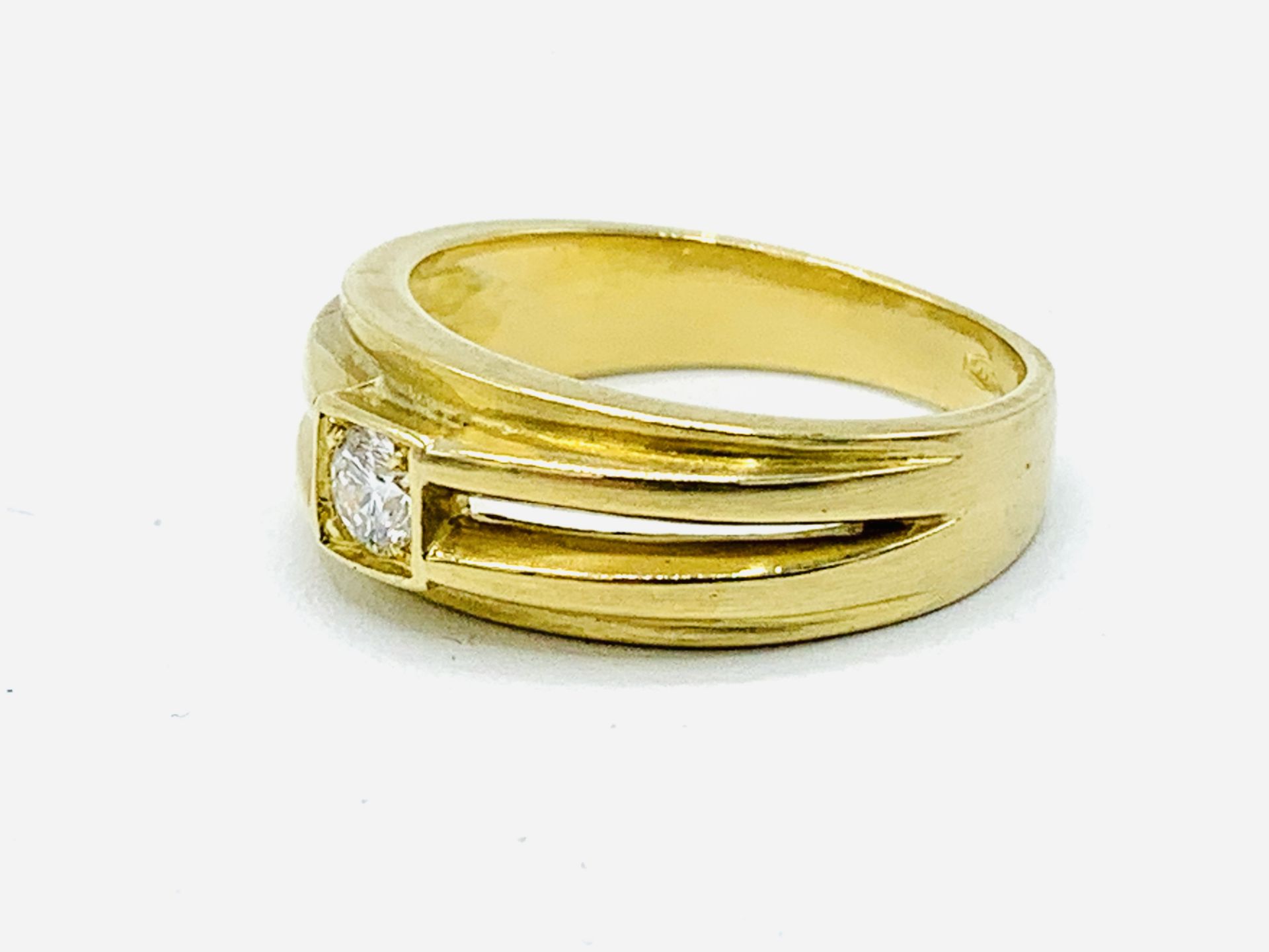 Gold split shank bezel set diamond solitaire ring - Image 2 of 4