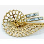 585 gold filigree brooch set with 7 aquamarines