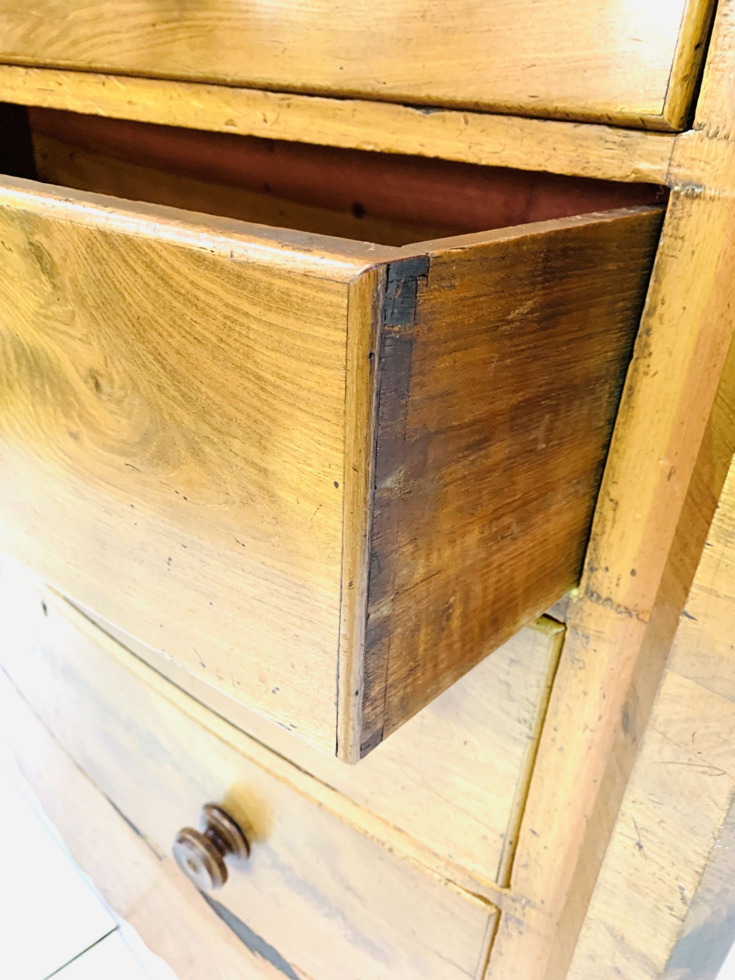 Victorian mahogany veneer Scotch chest of drawers - Image 6 of 8