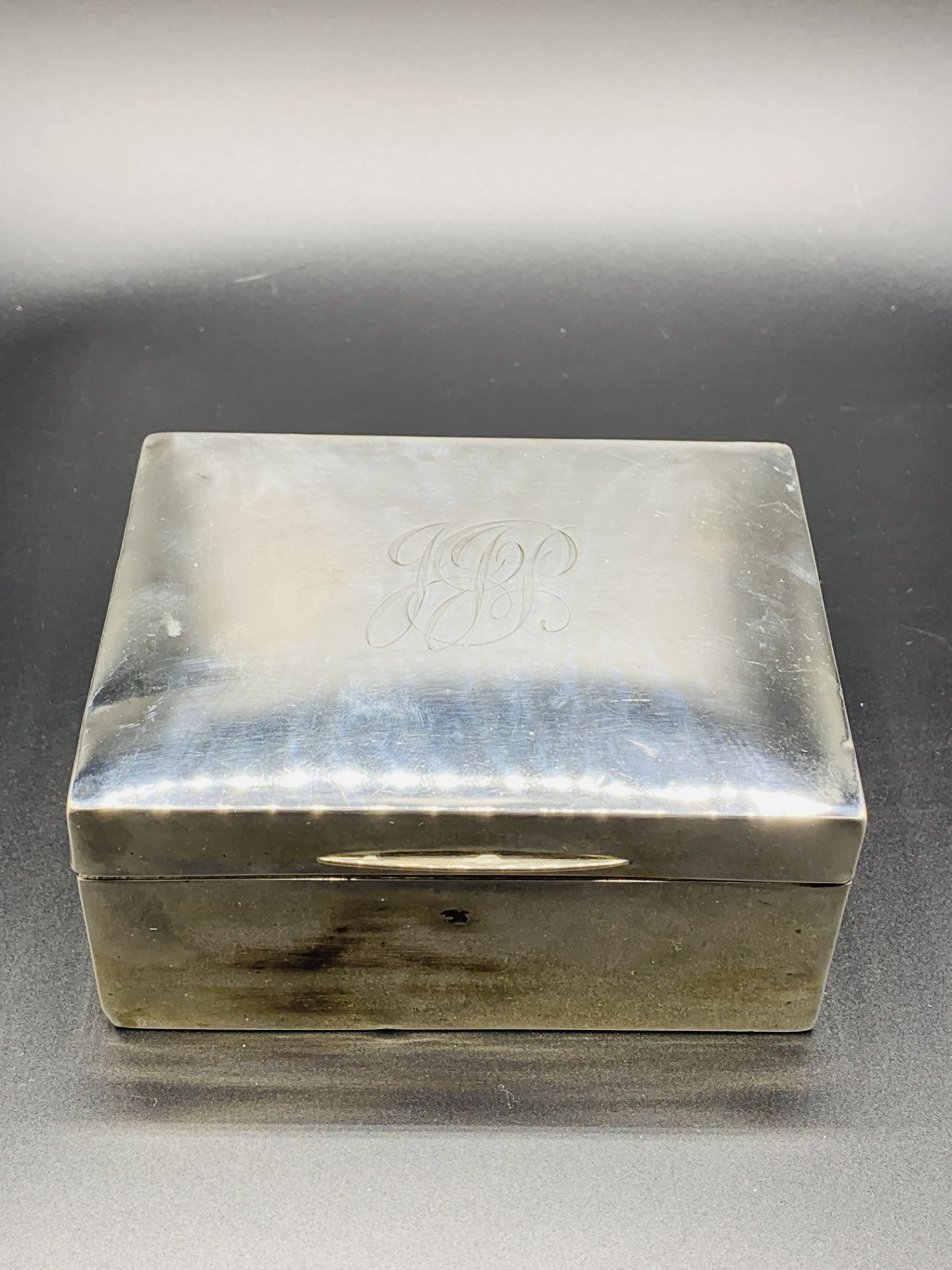 Silver cigarette box - Image 2 of 4
