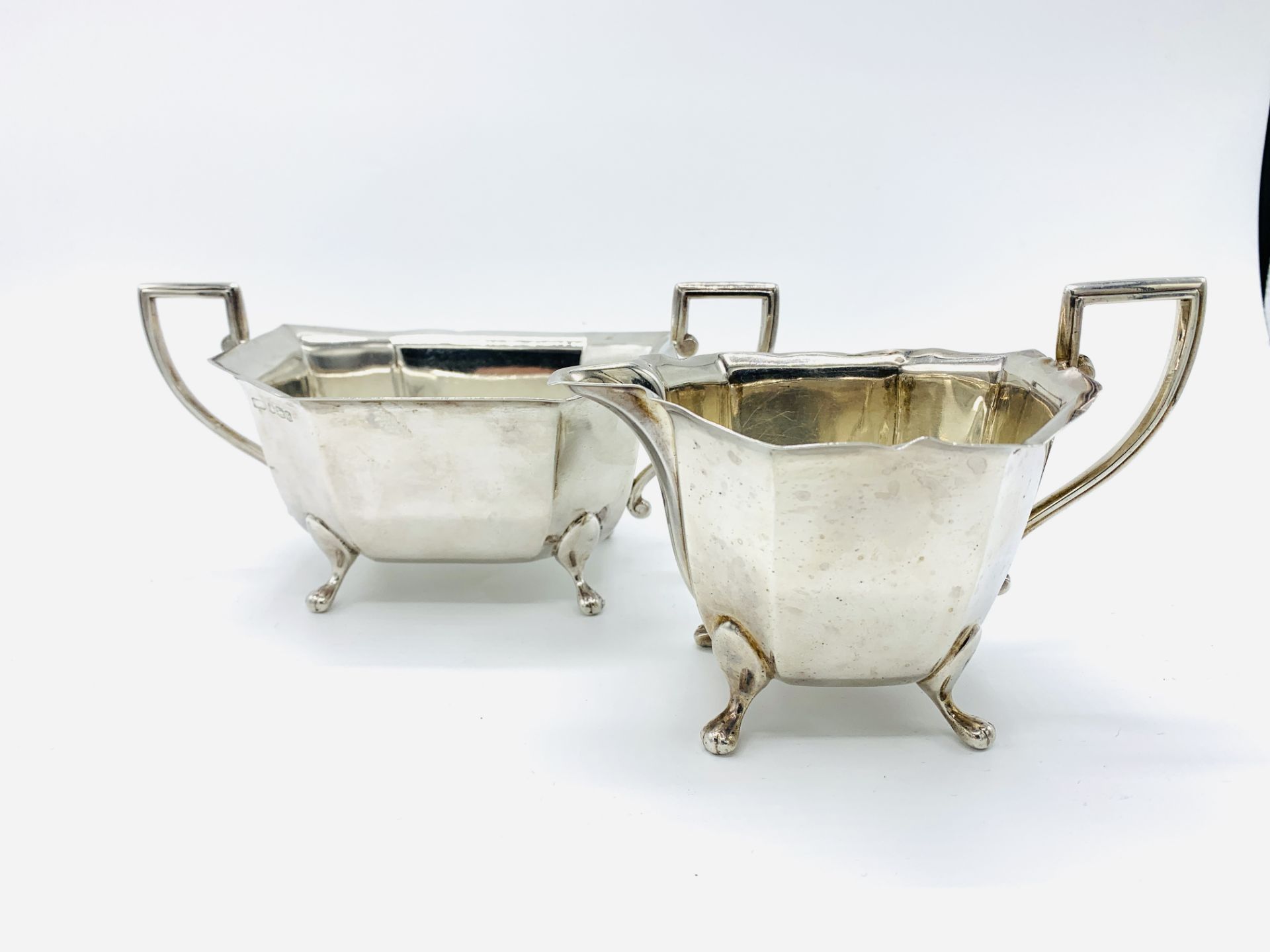 Silver tea and coffee service by Viner's Limited, Sheffield 1932 - Image 3 of 8