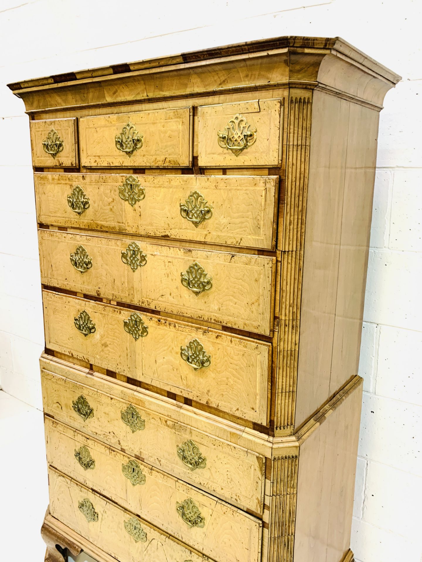 Georgian walnut and mahogany veneer chest on chest - Image 2 of 8