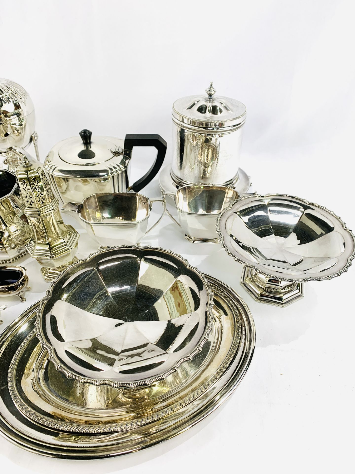 Large quantity of silver plate - Image 3 of 7