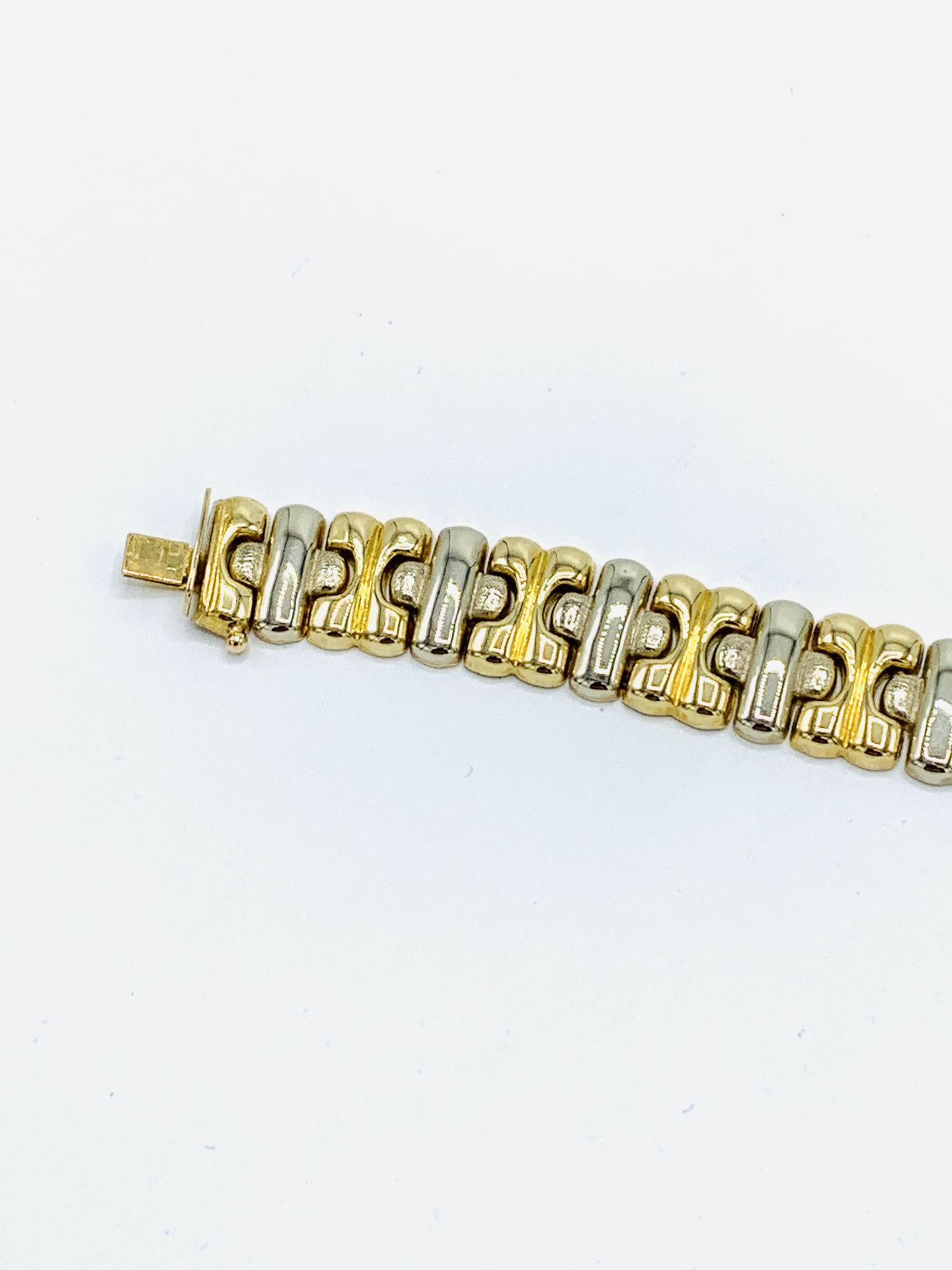 750 white and yellow gold link bracelet - Image 3 of 5