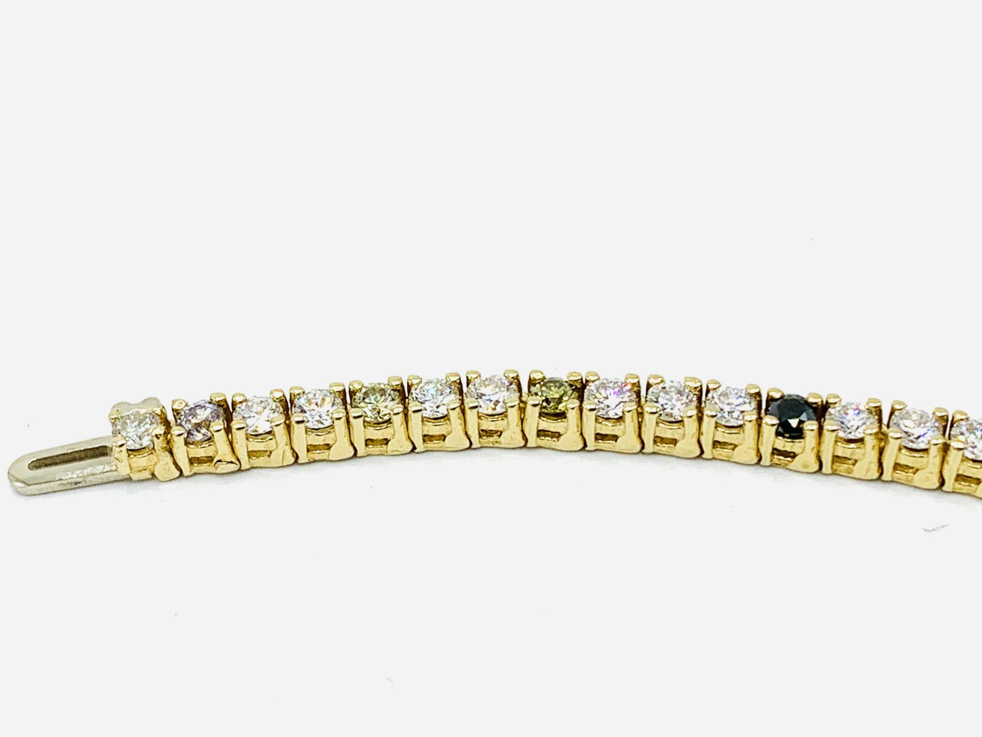 14ct gold and diamond tennis bracelet - Image 4 of 4