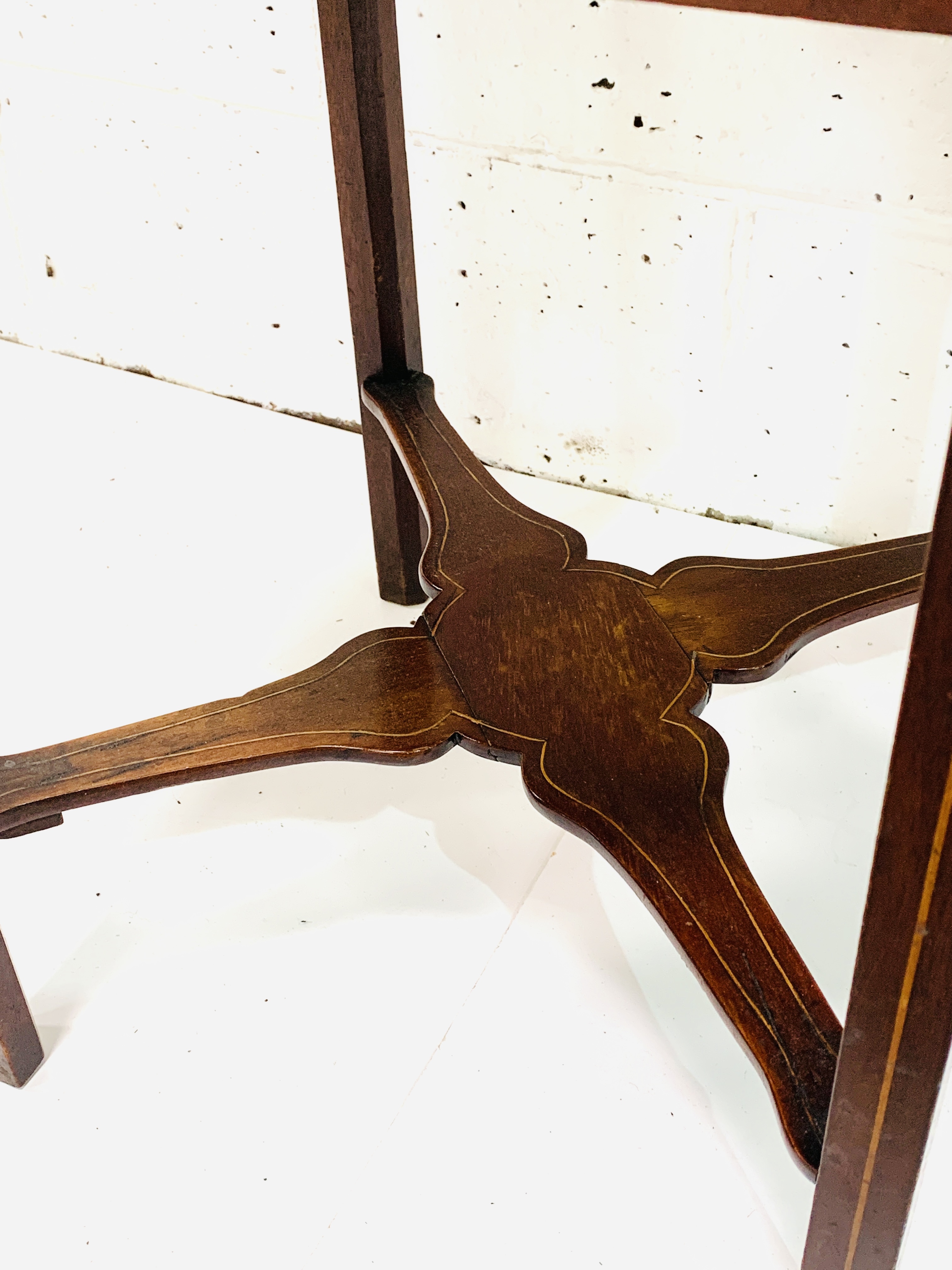 Mahogany occasional table - Image 5 of 5