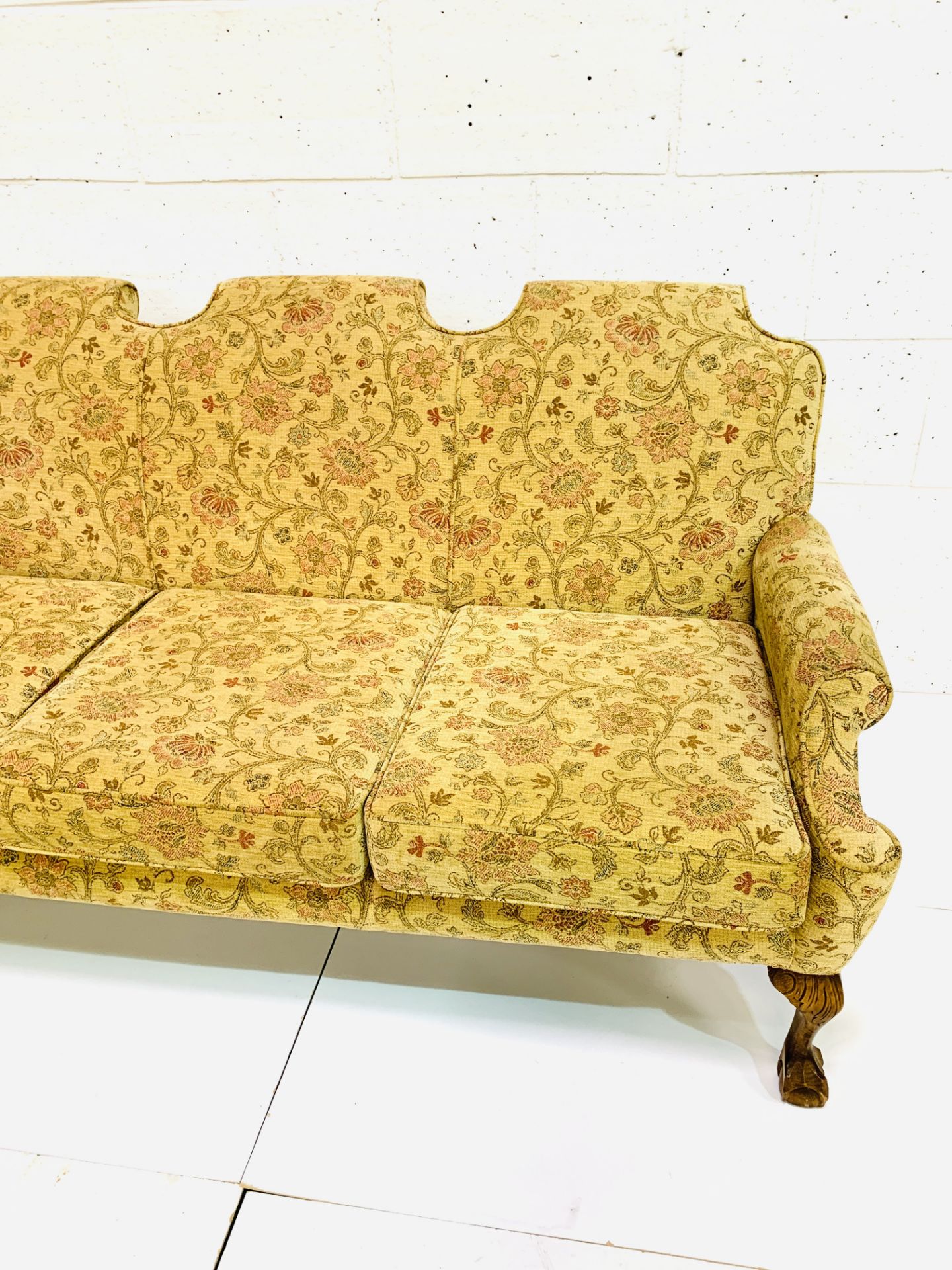 Queen Anne style settee - Image 2 of 5