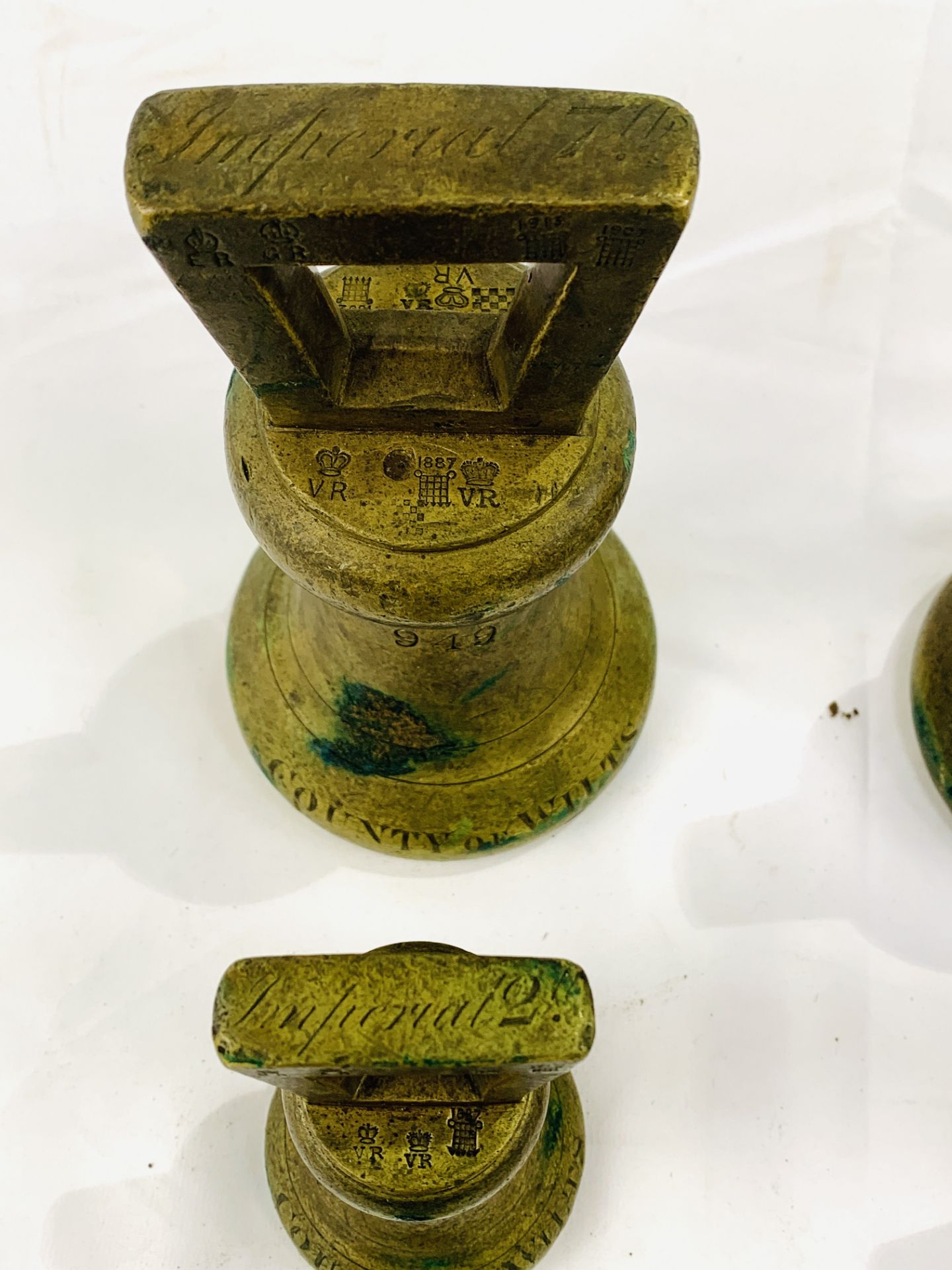 Two sets of brass Imperial standard bell weights - Image 6 of 8