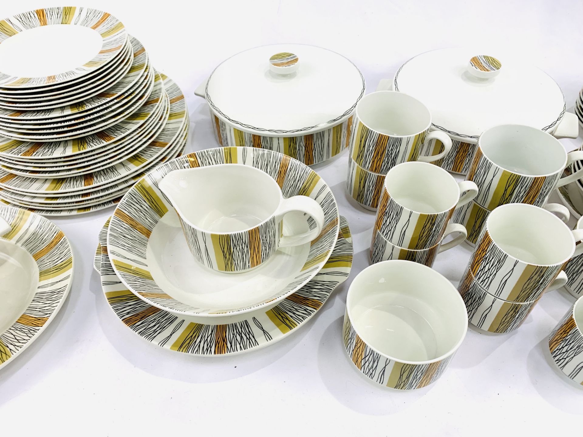 65 pieces of 1960's Midwinter 'Sienna' by Jessie Tait porcelain dinner, tea and coffee ware - Image 7 of 7