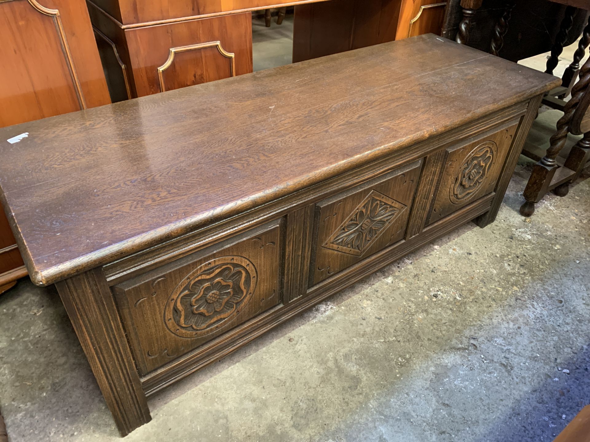 17th Century style oak blanket box with three carved panels - Image 2 of 5