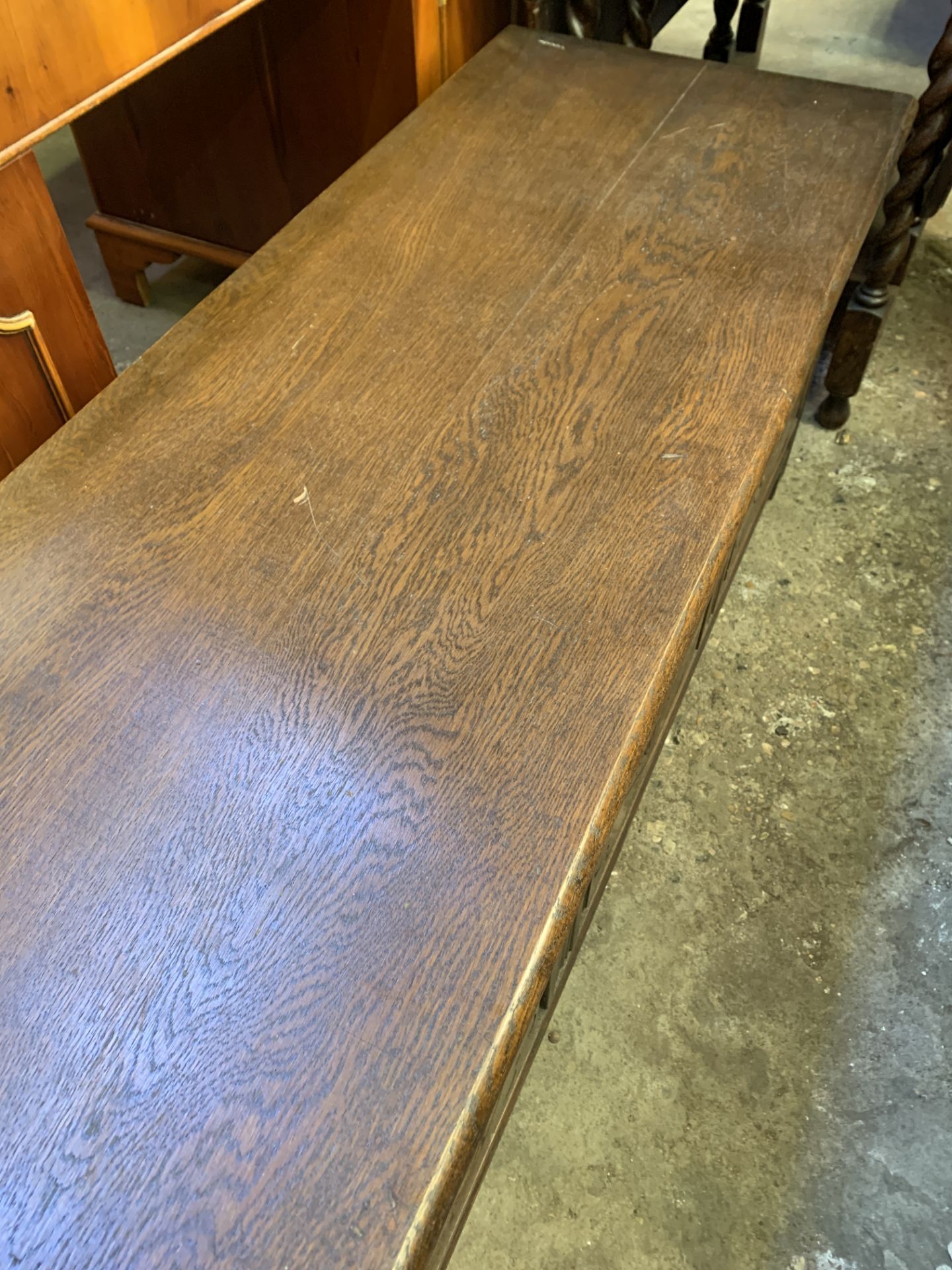 17th Century style oak blanket box with three carved panels - Image 4 of 5