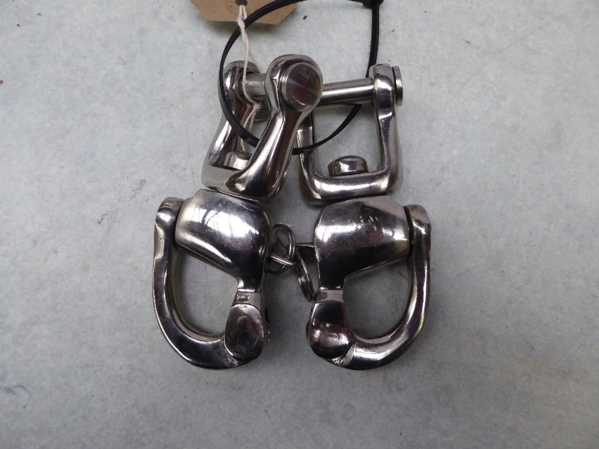 Pair of stainless steel quick release shackles - carries VAT