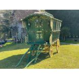 READING DUNTON WAGON, painted green with cream and red decoration