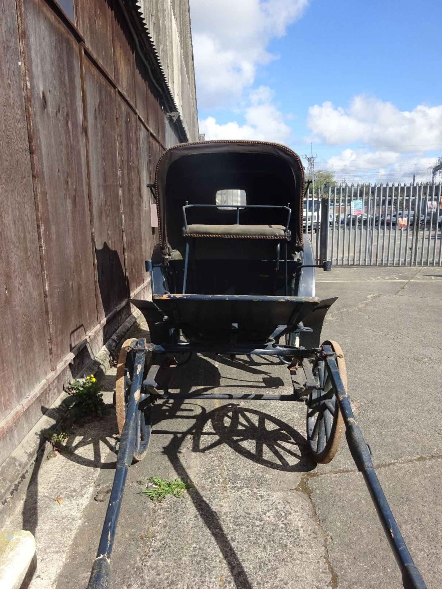 VICTORIA to suit 13 to 15hh; in an unrestored condition, painted blue with black lining. - Image 4 of 13