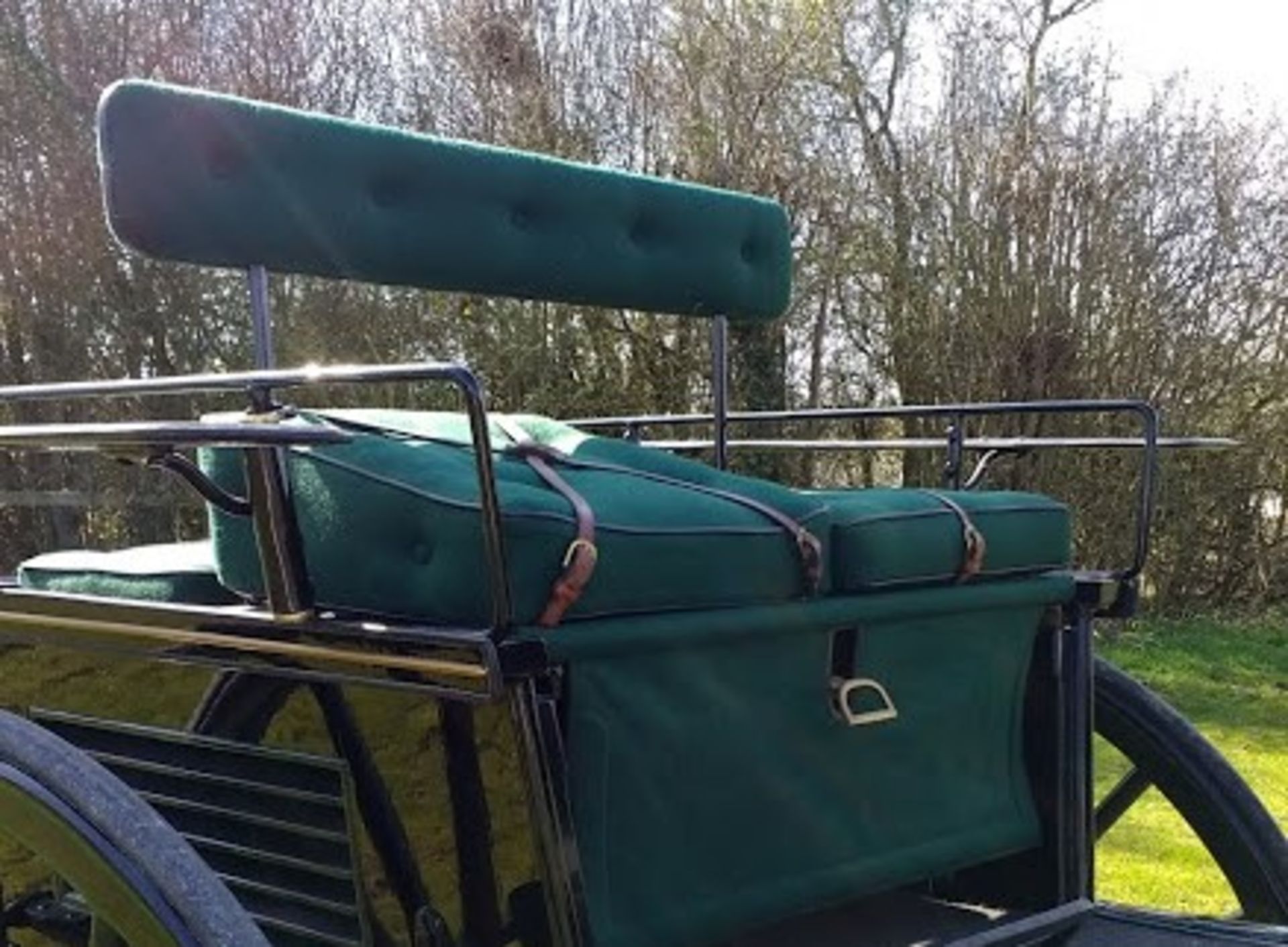 DOG CART by Lawton of Liverpool to fit 15.2 to 16.2hh. Refurbished by Fairbourne Carriages. - Image 5 of 9