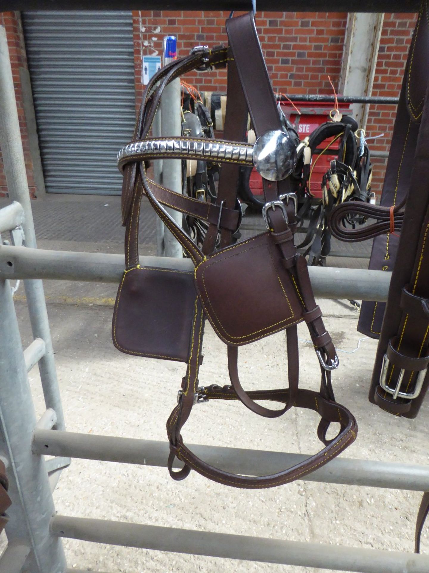 Set of full size harness - carries VAT. - Image 2 of 3