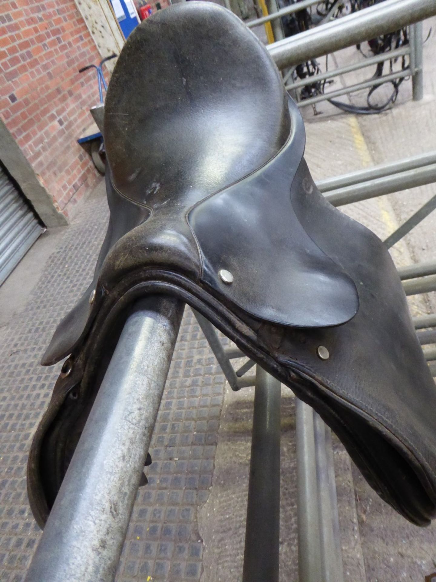 16ins black leather saddle by The Society of Master Saddlers - carries VAT. - Image 2 of 2
