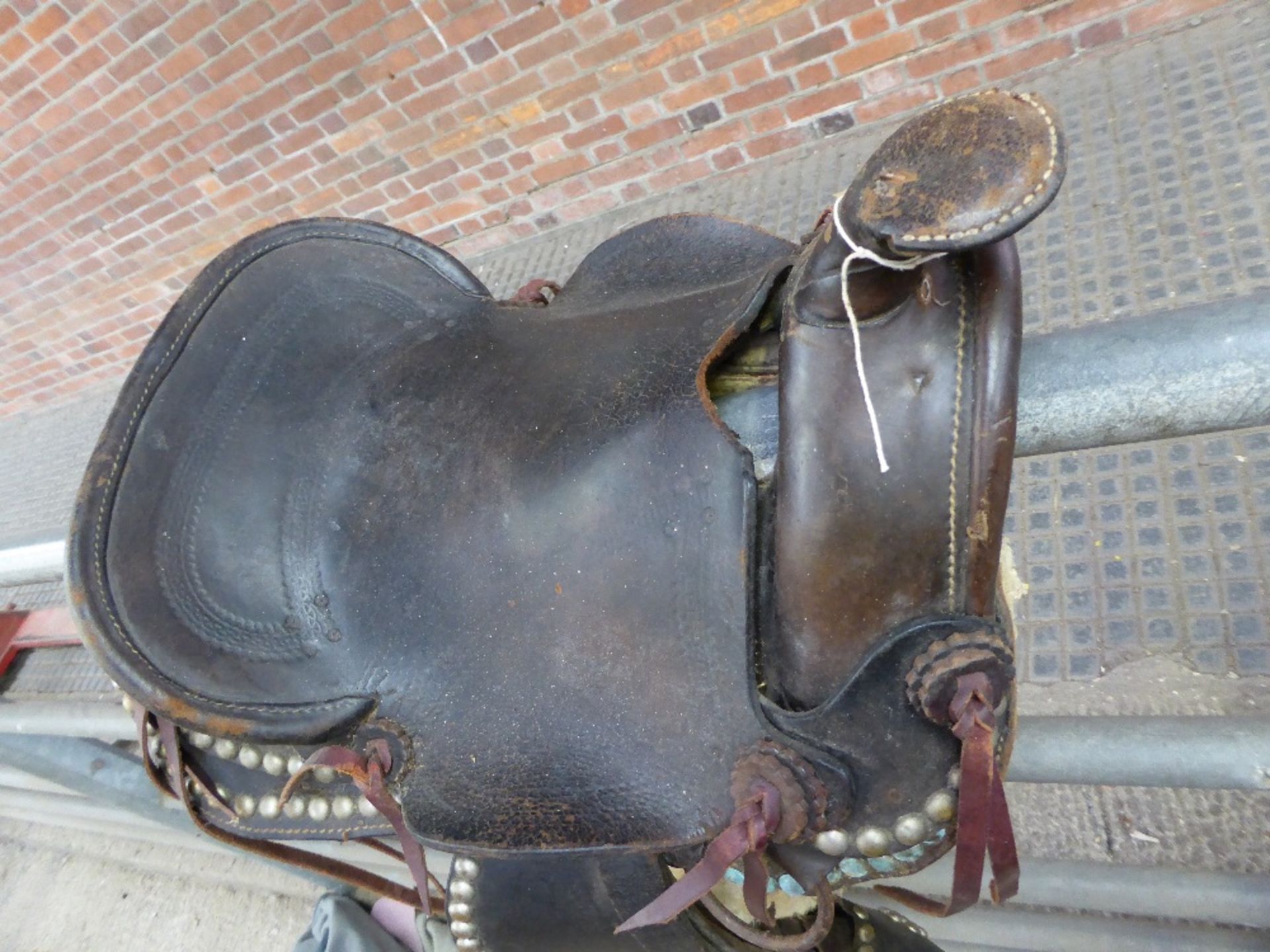 Child's Western saddle - carries VAT. - Image 4 of 4