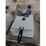 Infernus single tank fryer with drain to front