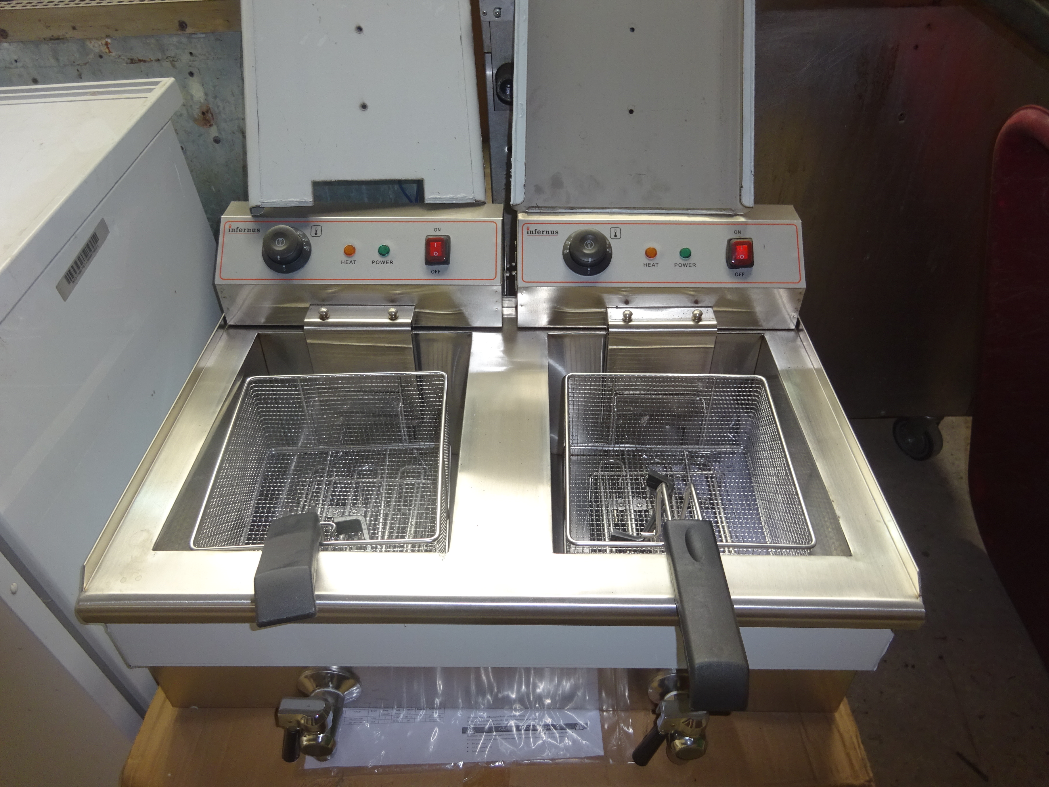 Infernus twin tank electric fryer drain valves to front