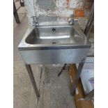 Hand sink on stand
