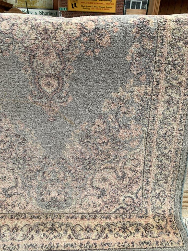 Pale blue ground rug and a cream ground rug - Image 3 of 3