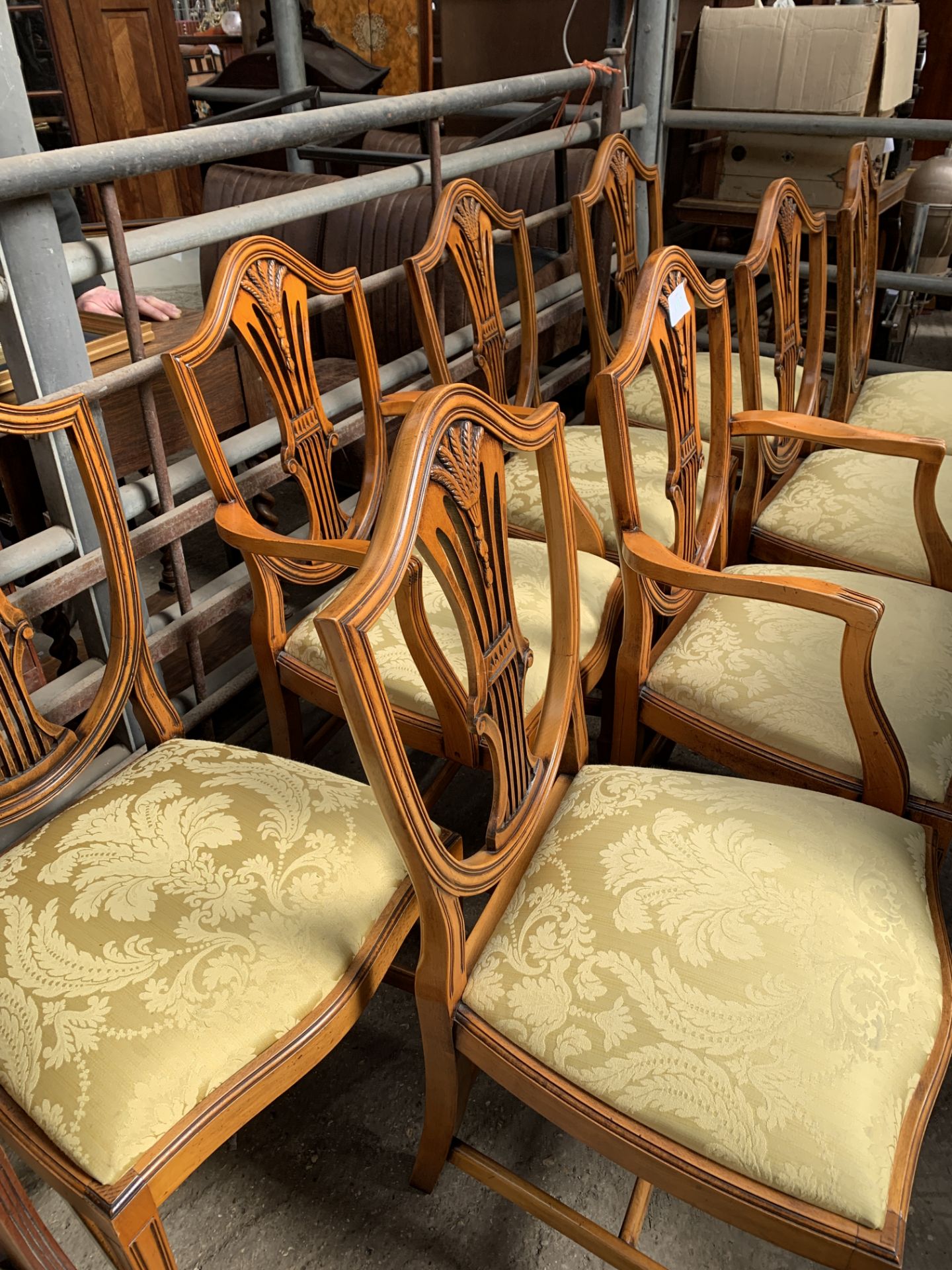 Set of eight shield back chairs - Image 2 of 4