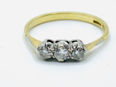 18ct gold and 3 diamond ring