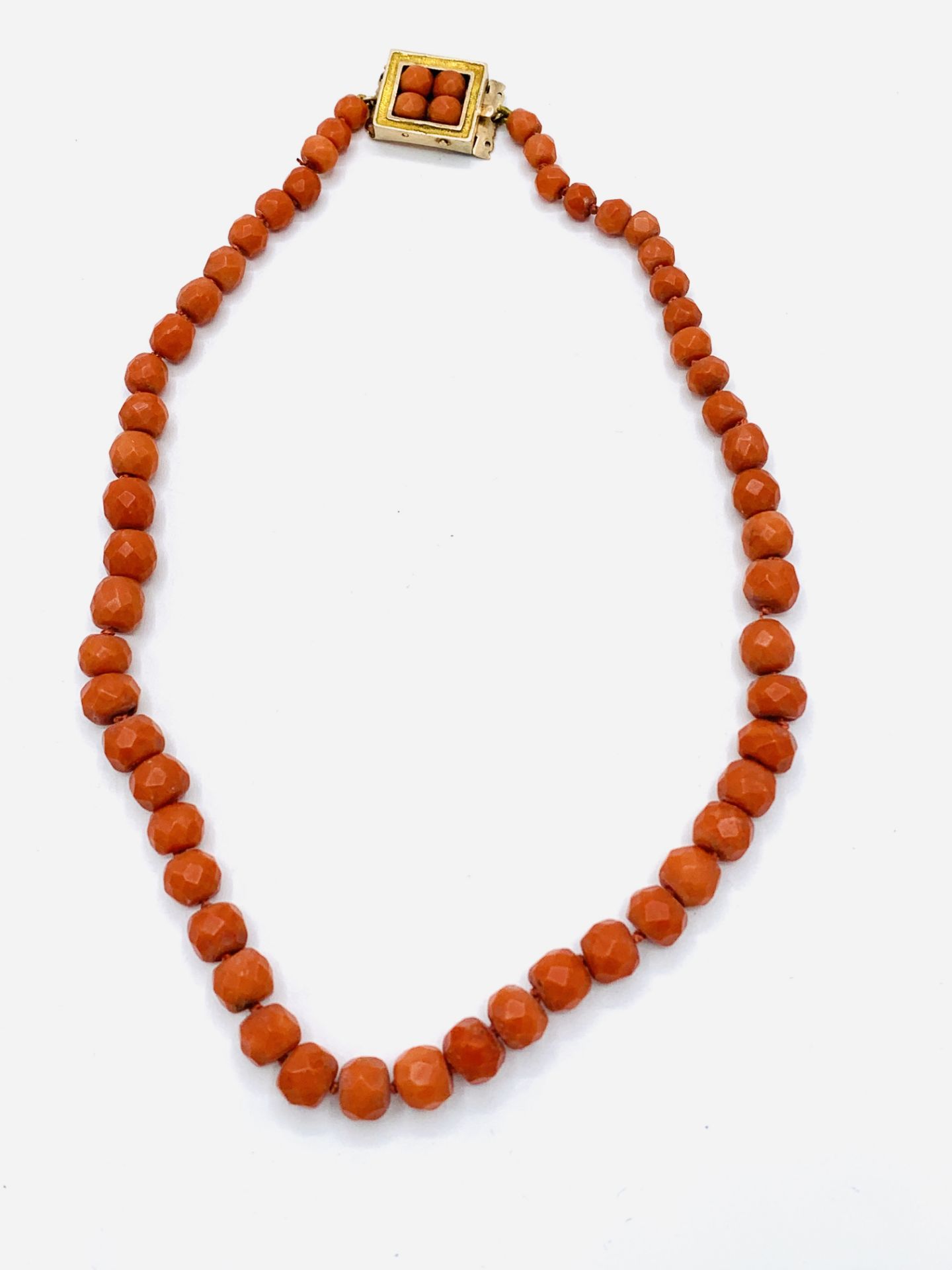 Graduated coral bead necklace