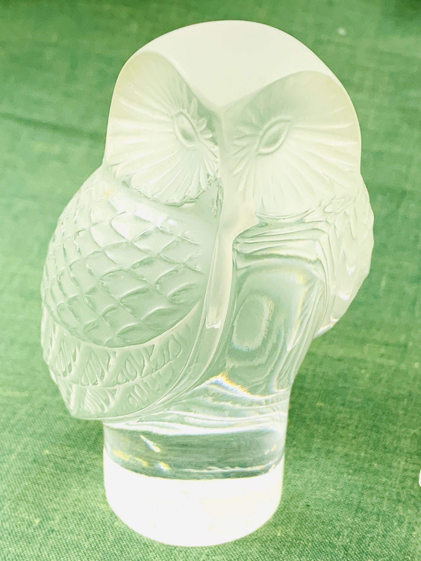 Two Lalique glass figurines of a perched owl - Image 4 of 4