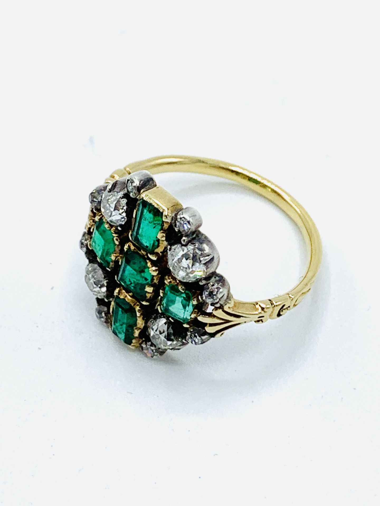 Yellow gold emerald and diamond ring - Image 4 of 5
