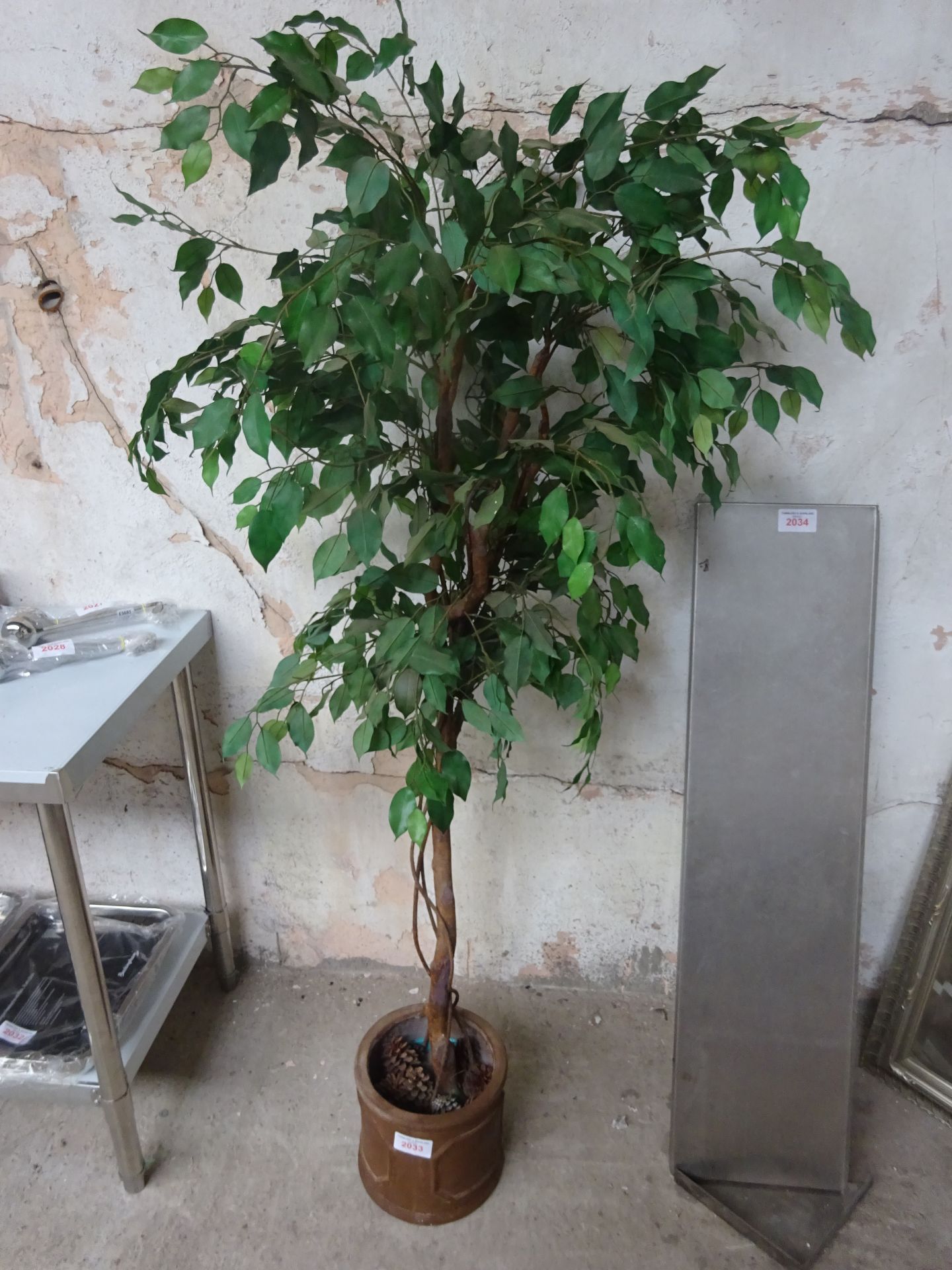 Decorative tree in pot