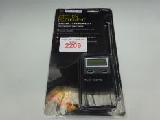 Digital thermometer