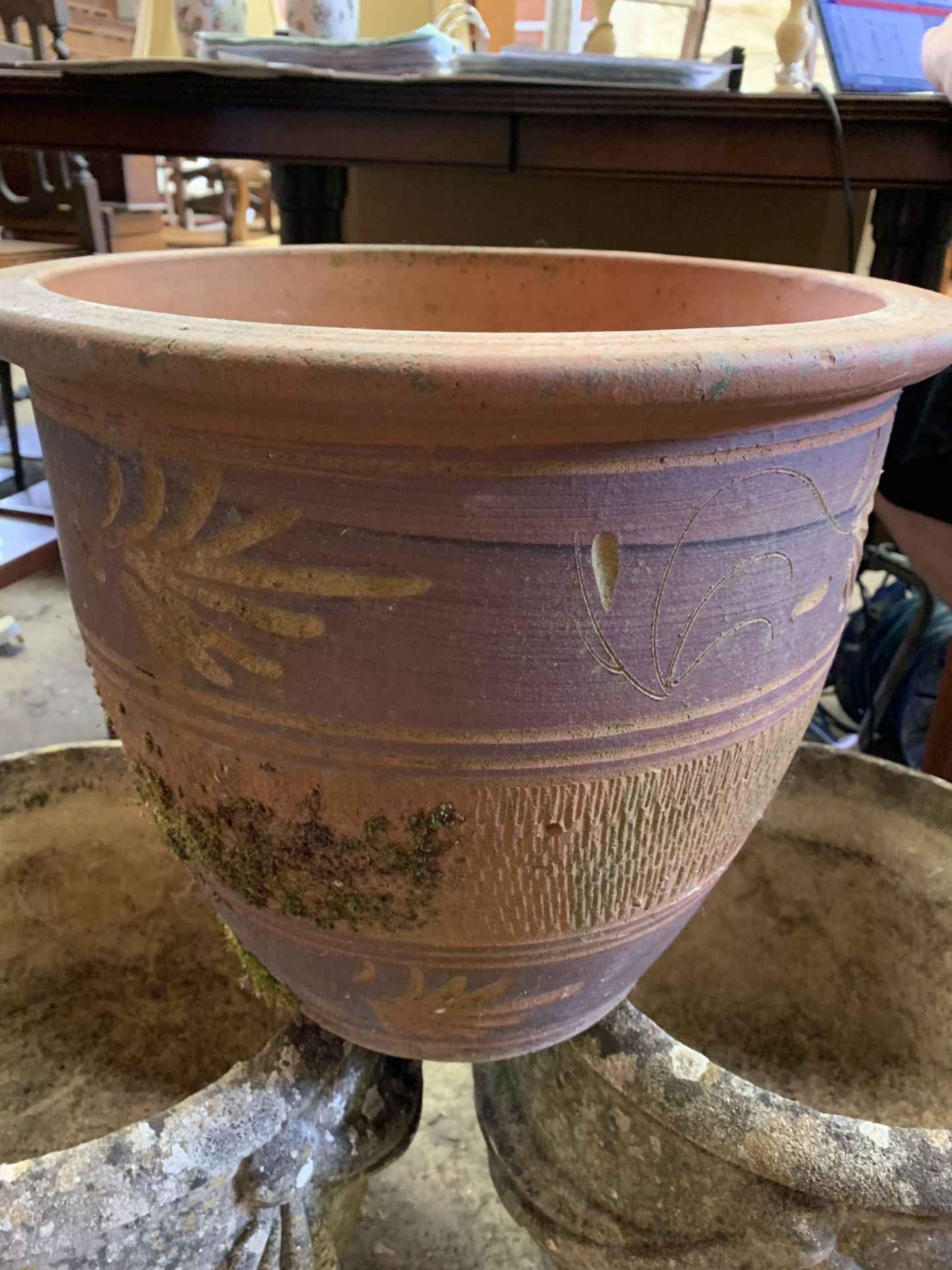 A terracotta and two concrete planters - Image 3 of 4