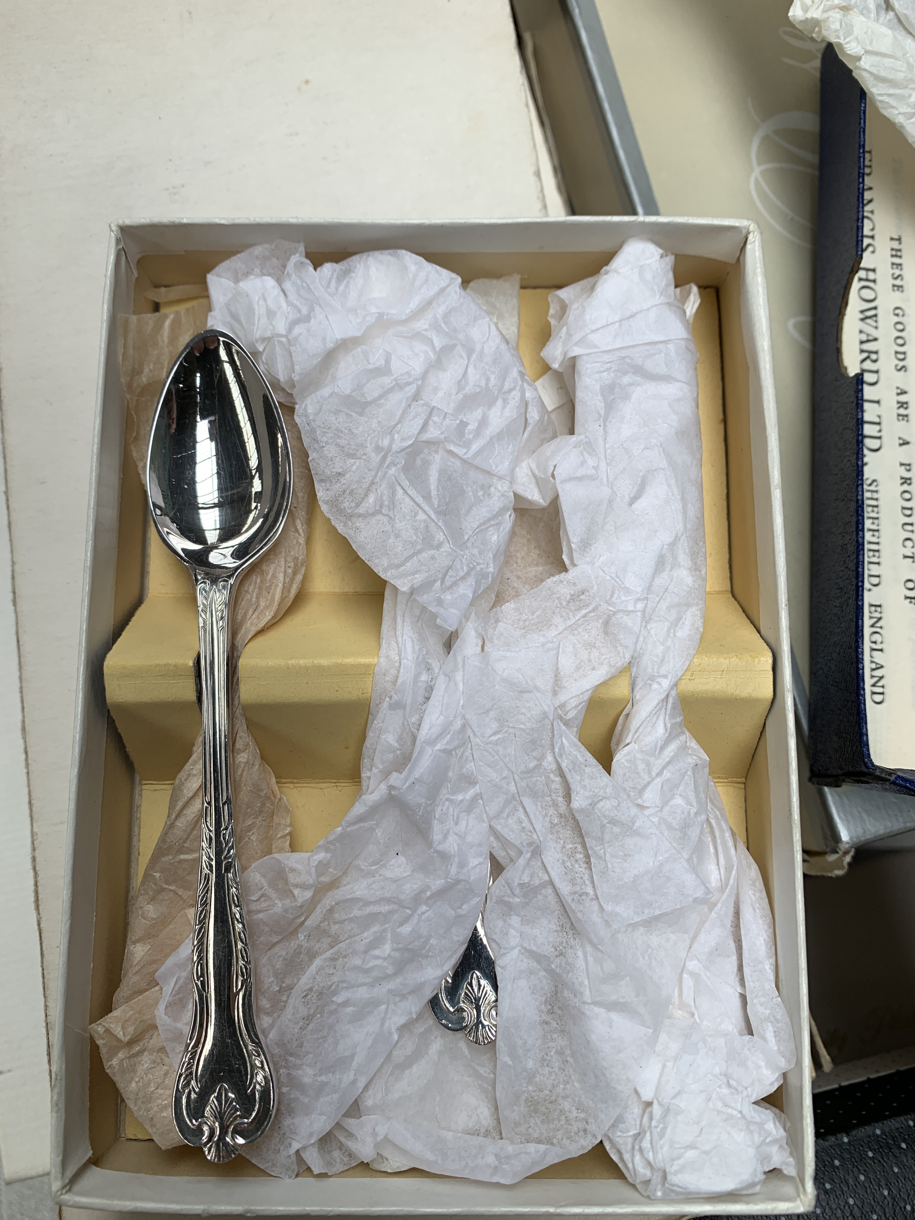 Quantity of boxed mainly silver plated cutlery, and a quantity of stainless steel items - Image 4 of 9