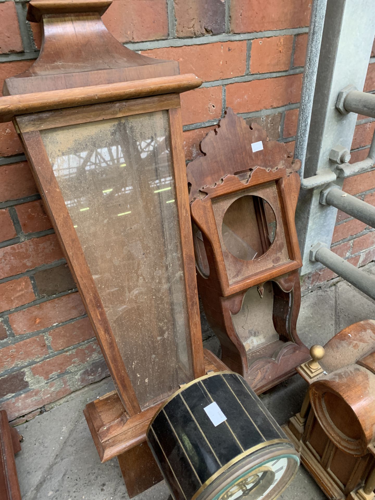 Table clock with visible escapement with another table clock and two clock cases. - Image 4 of 4